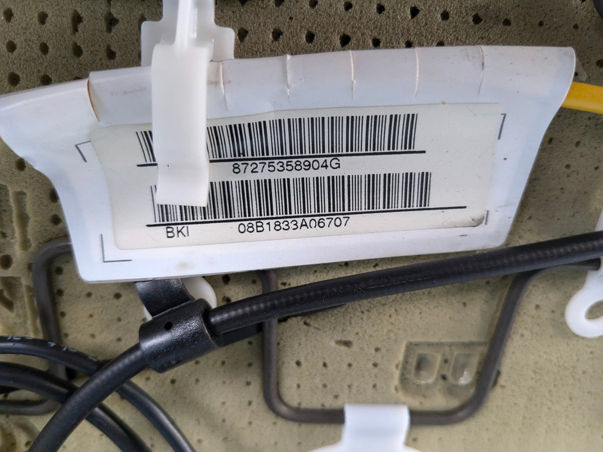 2006 - 2013 OEM MINI COOPER FRONT LEFT DRIVER SIDE SEAT WITH SEATBELT BUCKLE