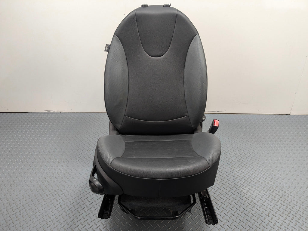 2006 - 2013 OEM MINI COOPER FRONT RIGHT PASSENGER SIDE SEAT WITH SEATBELT BUCKLE