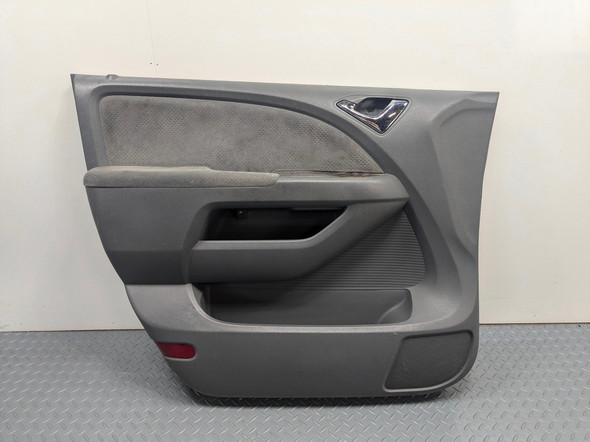 05 - 10 OEM HONDA ODYSSEY FRONT LEFT DRIVER SIDE INTERIOR DOOR TRIM PANEL