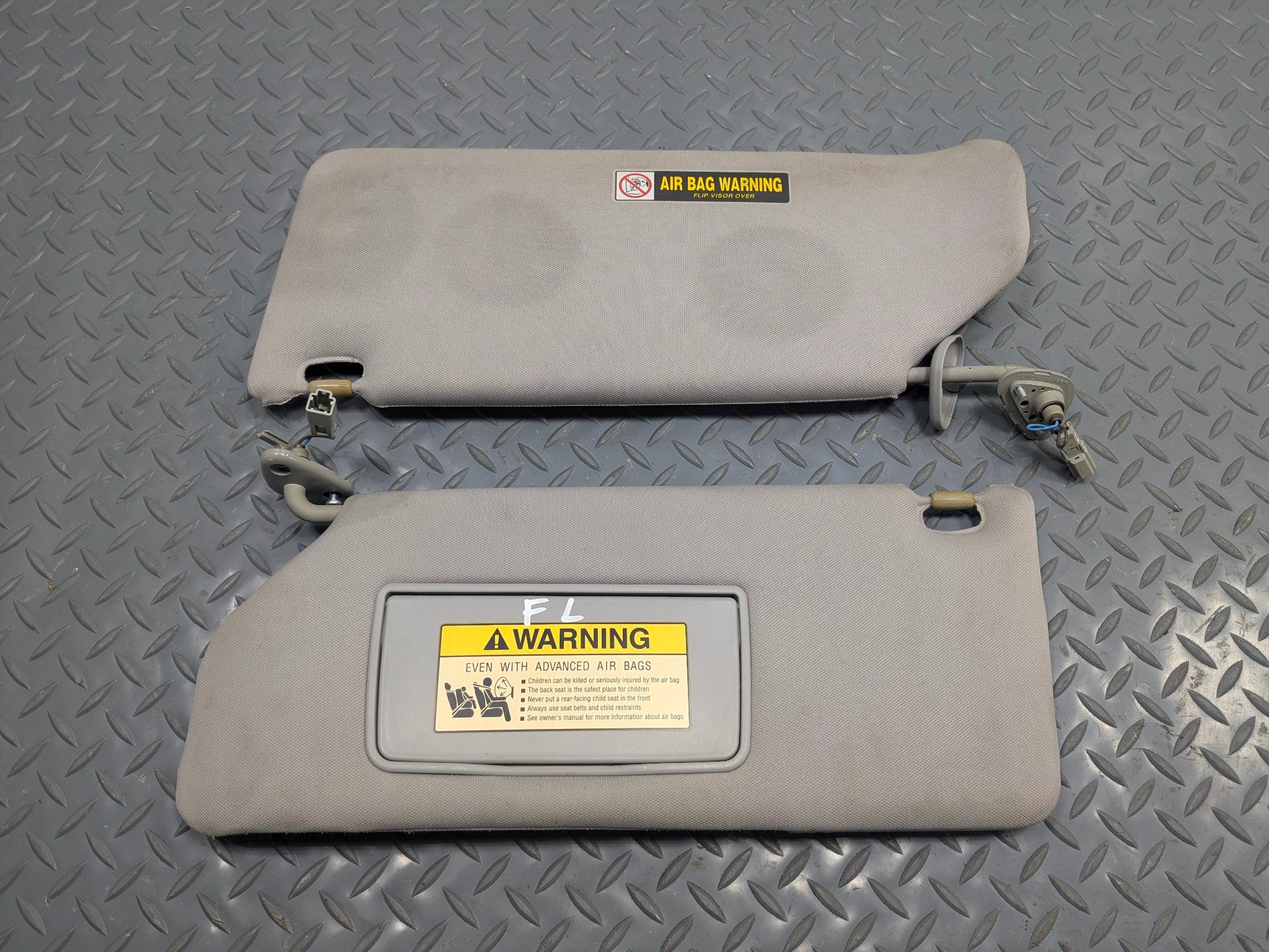05 - 10 OEM HONDA ODYSSEY FRONT LEFT AND RIGHT INTERIOR ROOF SUN VISOR SET