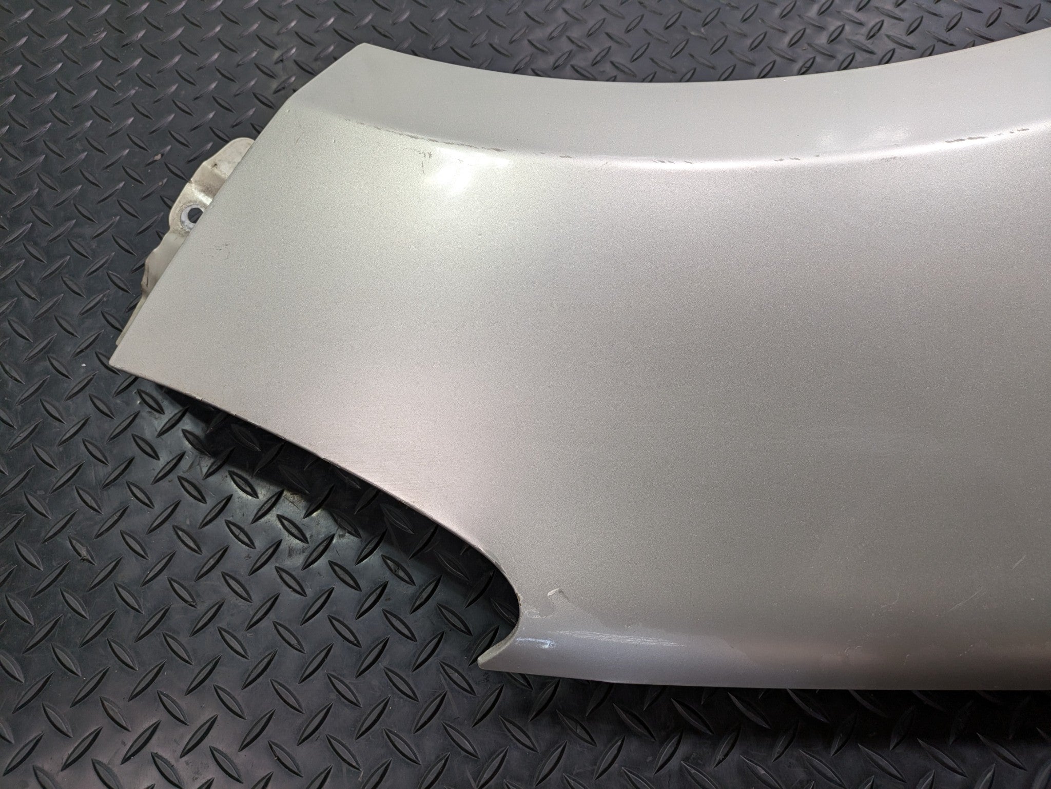 05 - 10 OEM HONDA ODYSSEY FRONT RIGHT PASSENGER SIDE FENDER SILVER
