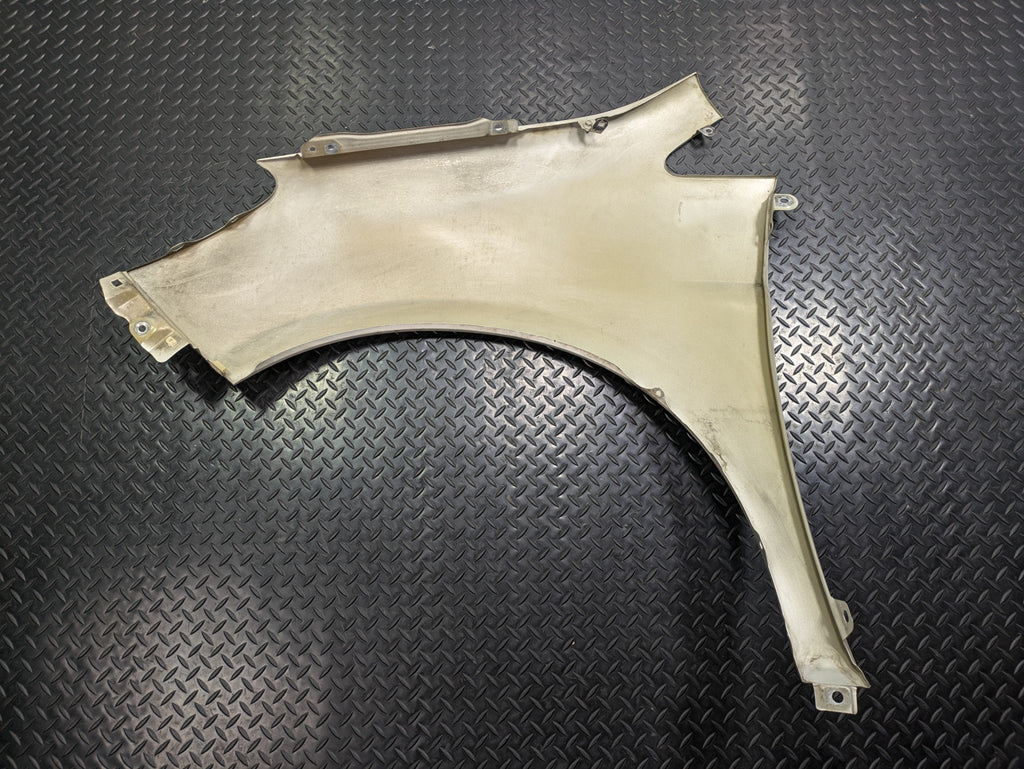 05 - 10 OEM HONDA ODYSSEY FRONT RIGHT PASSENGER SIDE FENDER SILVER