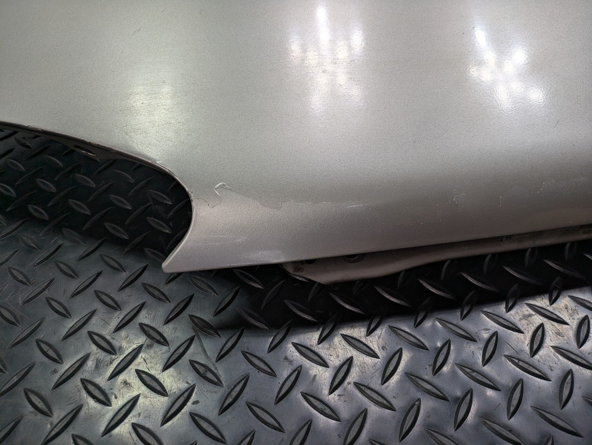 05 - 10 OEM HONDA ODYSSEY FRONT RIGHT PASSENGER SIDE FENDER SILVER