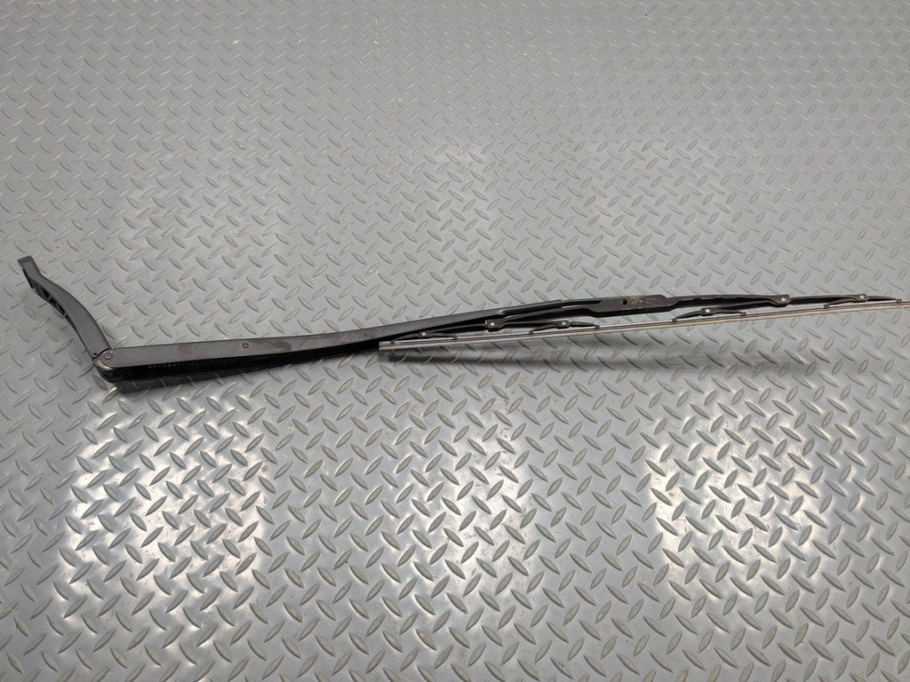 05 - 10 OEM HONDA ODYSSEY FRONT RIGHT PASSENGER SIDE WINDSHIELD WIPER ARM