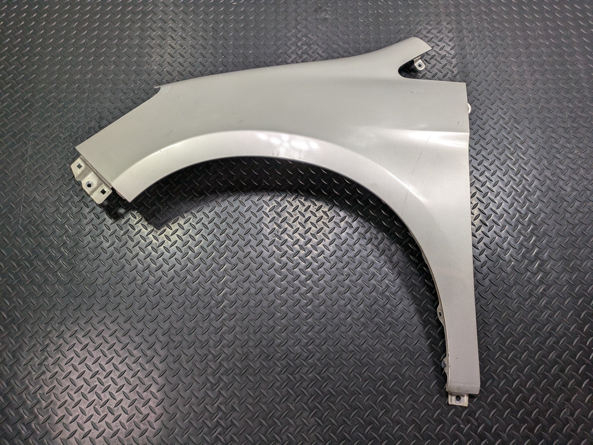 05 - 10 OEM HONDA ODYSSEY FRONT LEFT DRIVER SIDE FENDER SILVER