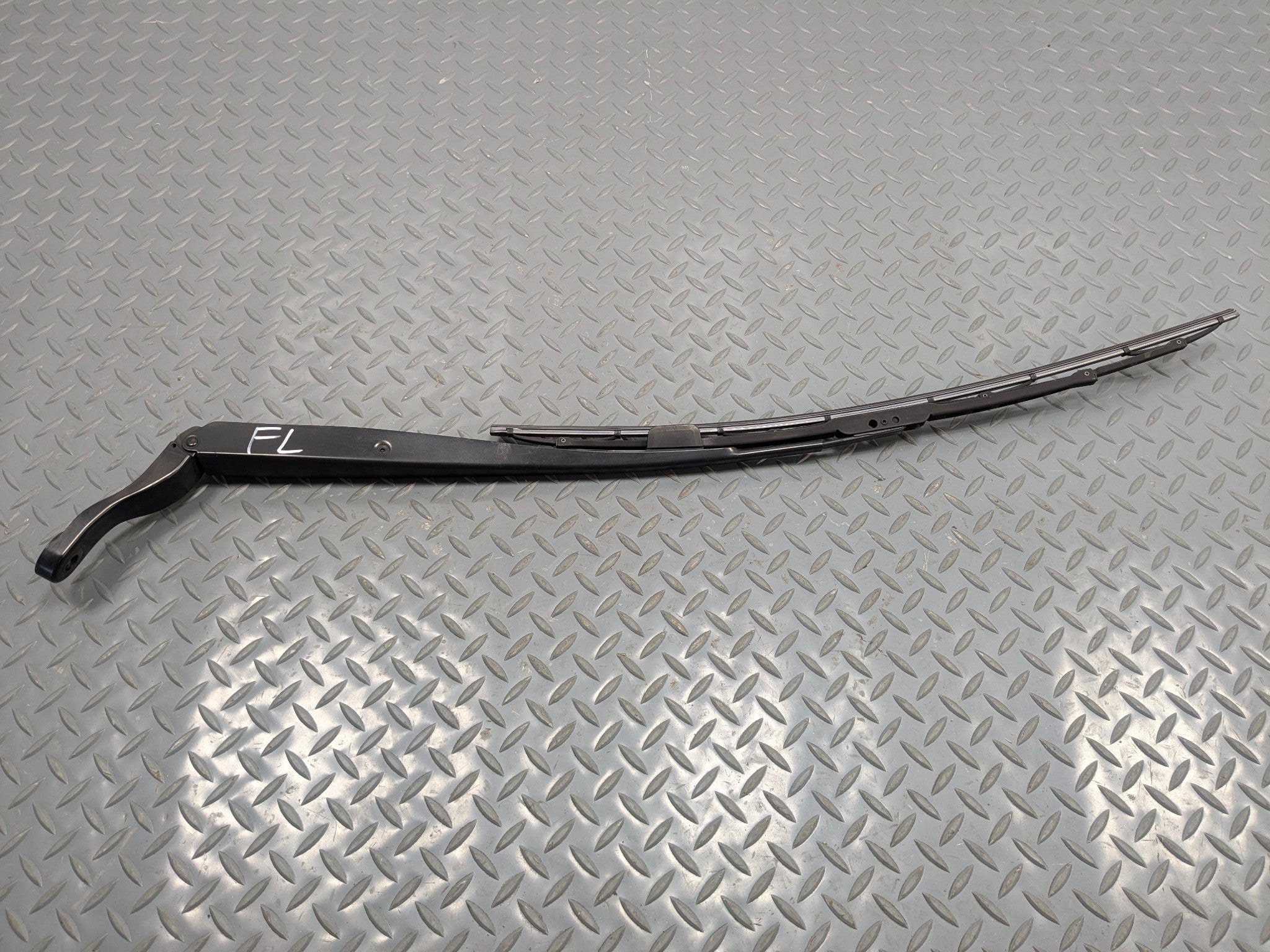 05 - 10 OEM HONDA ODYSSEY FRONT LEFT DRIVER SIDE WINDSHIELD WIPER ARM