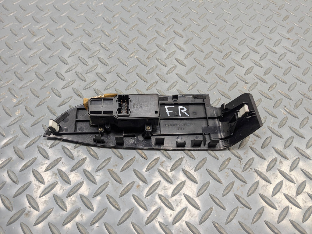 05 - 10 OEM HONDA ODYSSEY FRONT RIGHT PASSENGER SIDE POWER WINDOW MIRROR SWITCH