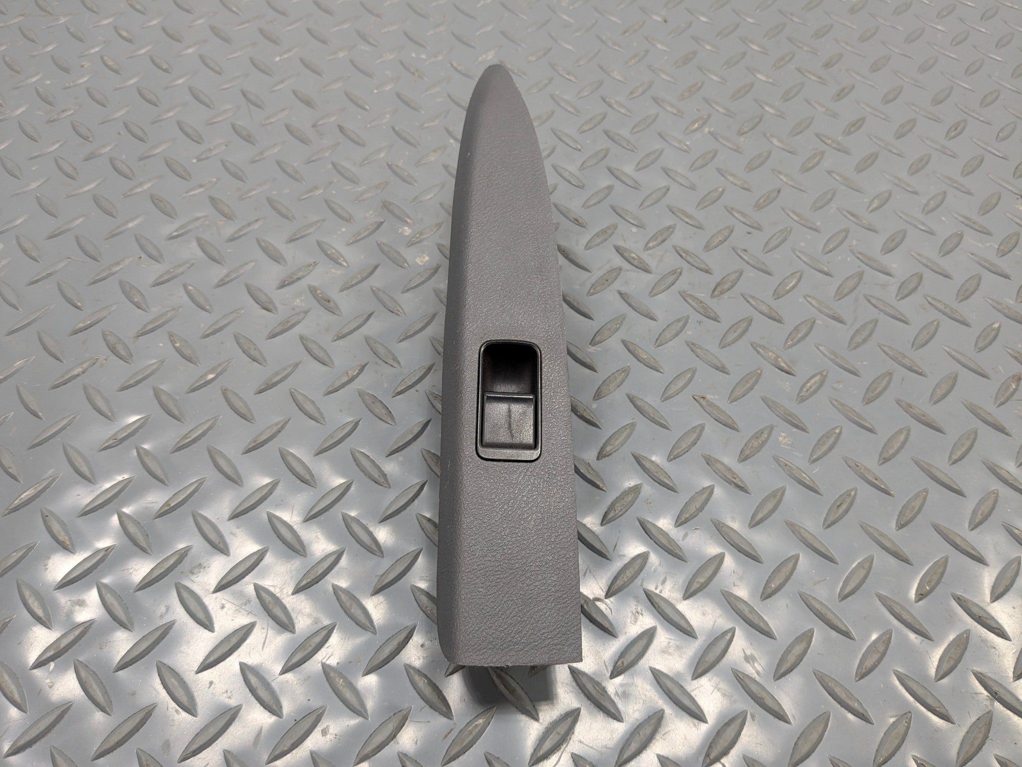 05 - 10 OEM HONDA ODYSSEY REAR RIGHT PASSENGER SIDE POWER WINDOW MIRROR SWITCH