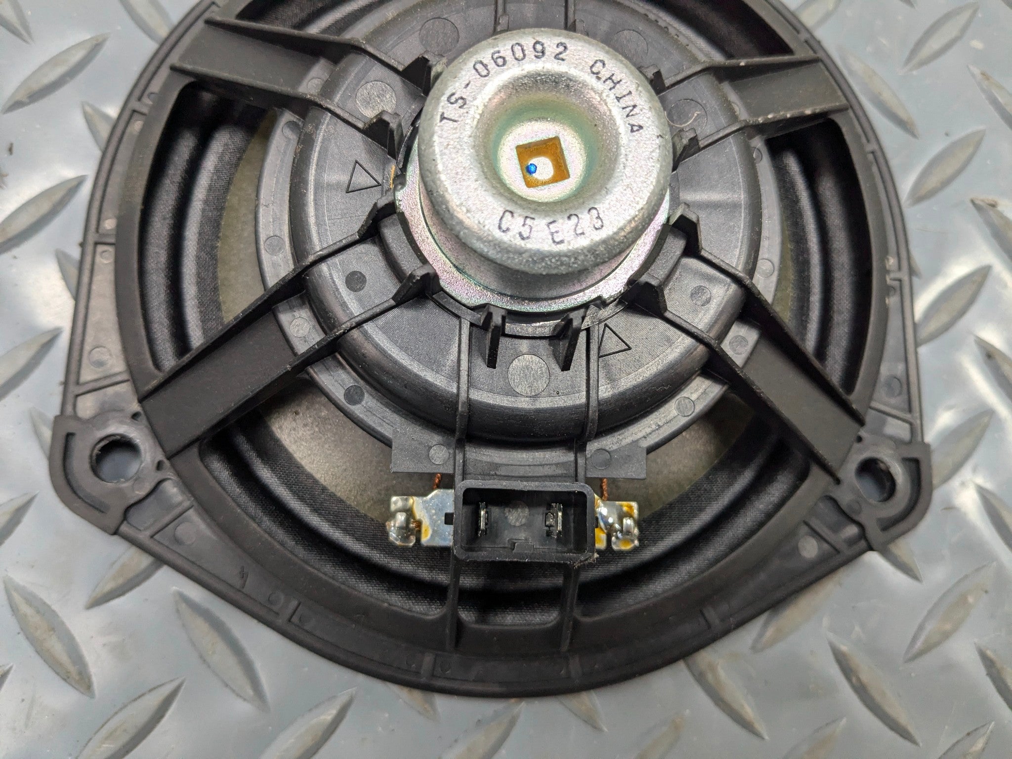 2005 - 2010 OEM HONDA ODYSSEY FRONT AND REAR AUDIO SOUND SYSTEM SPEAKER SET OF 4