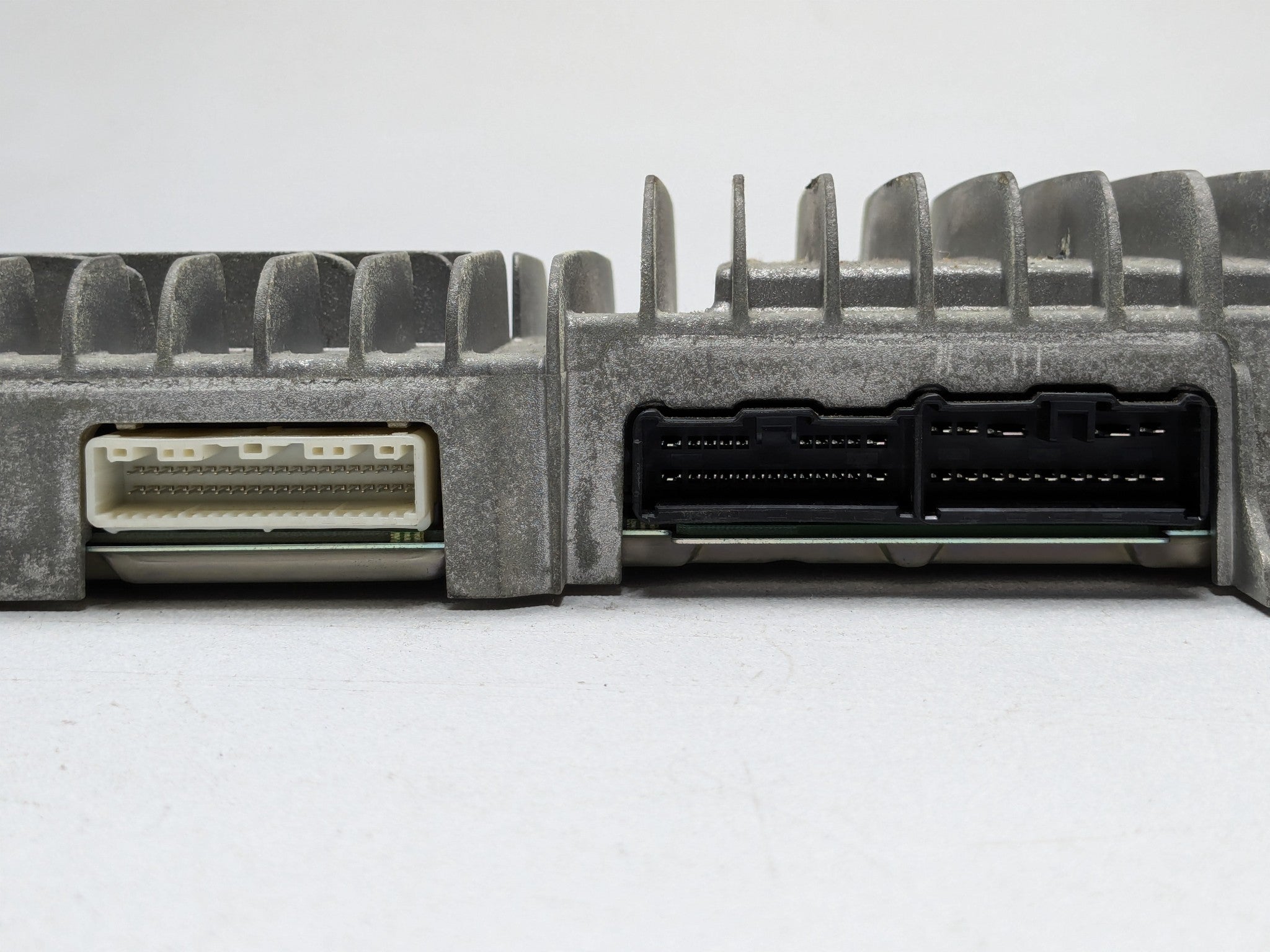 2013 OEM INFINITI JX35 AUDIO EQUIPMENT RADIO AMPLIFIER UNDER 3RD ROW SEAT FITS