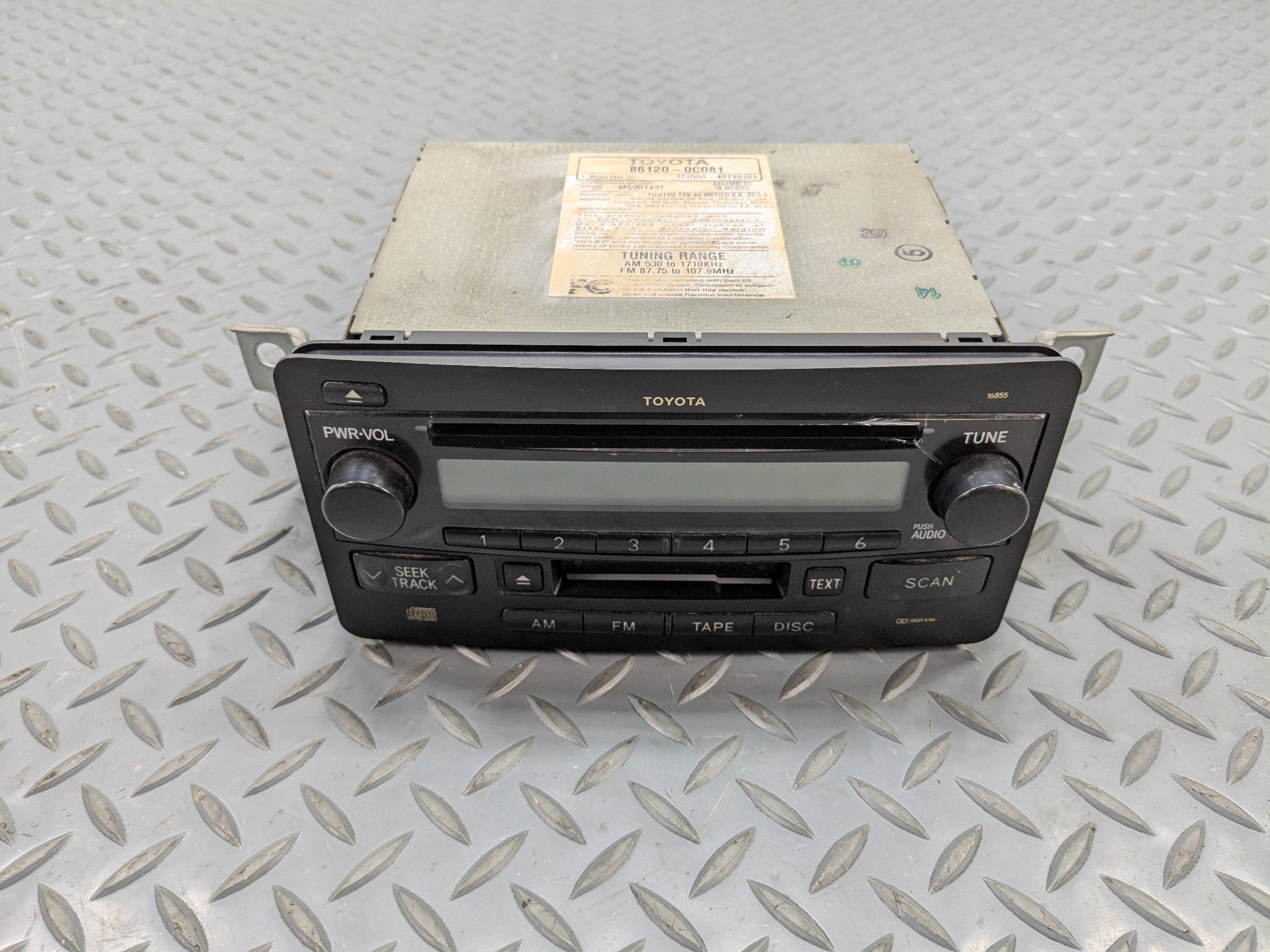 2000 - 2004 OEM TOYOTA TUNDRA AUDIO RADIO CD PLAYER EQUIPMENT RECEIVER