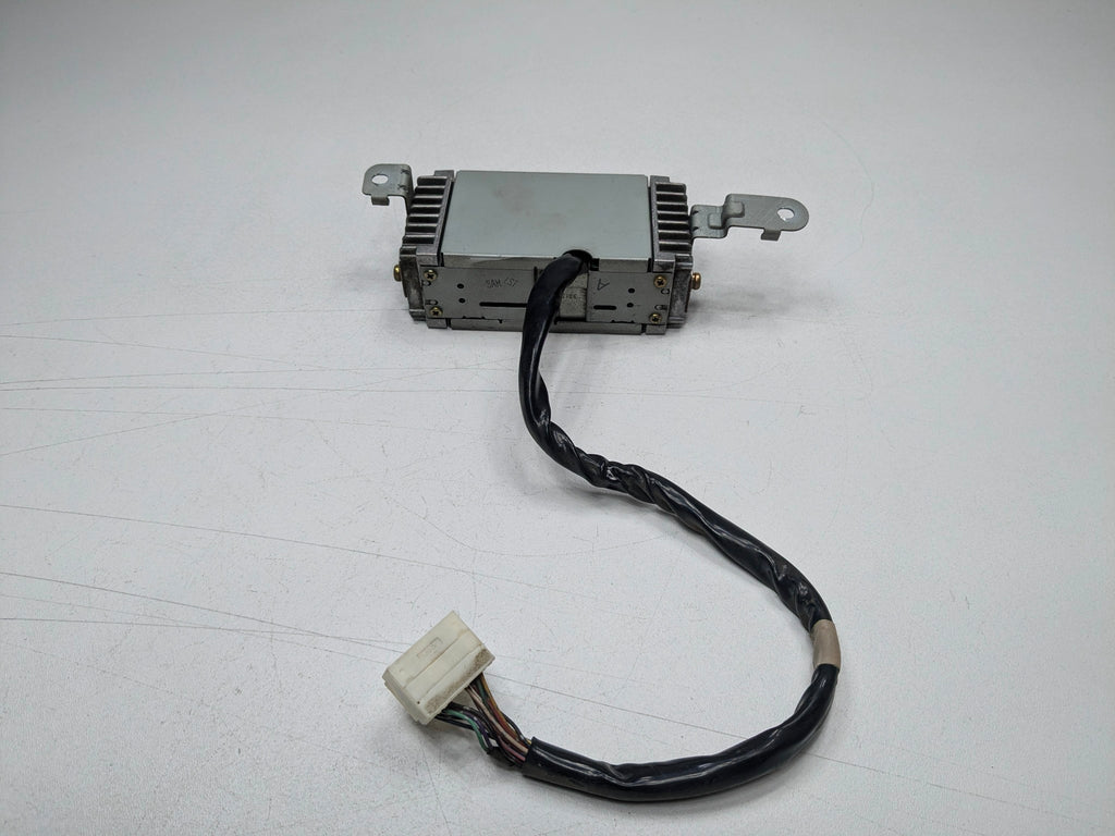 2000 - 2004 OEM TOYOTA TUNDRA RADIO STEREO AUDIO AMPLIFIER UNIT