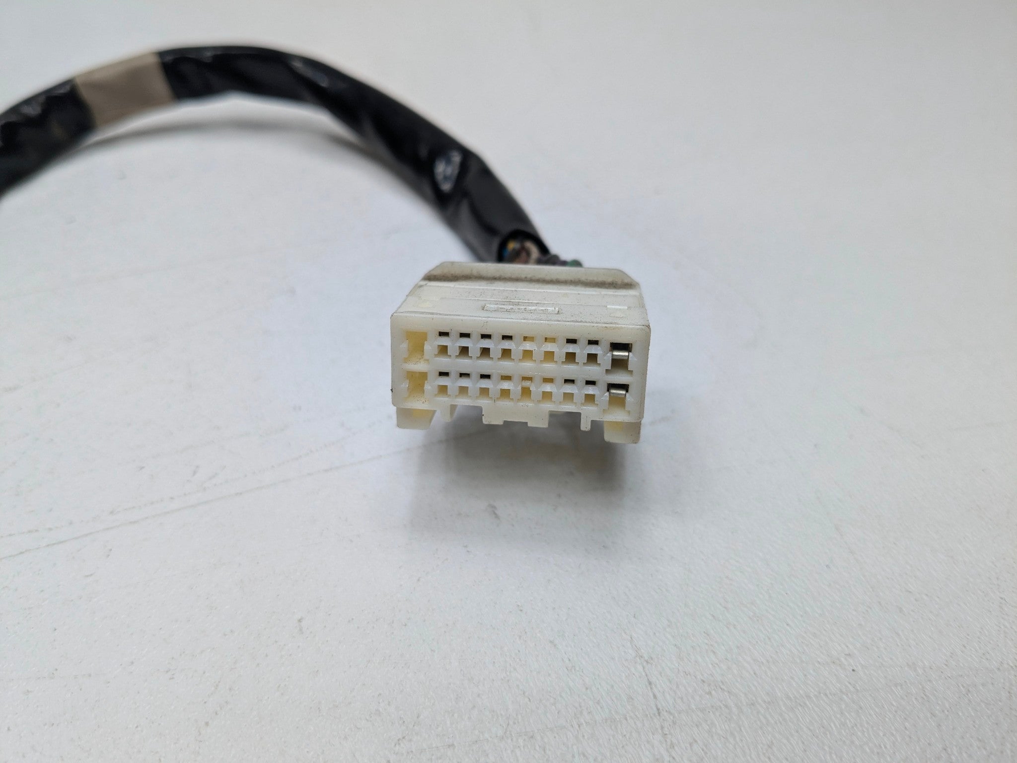2000 - 2004 OEM TOYOTA TUNDRA RADIO STEREO AUDIO AMPLIFIER UNIT