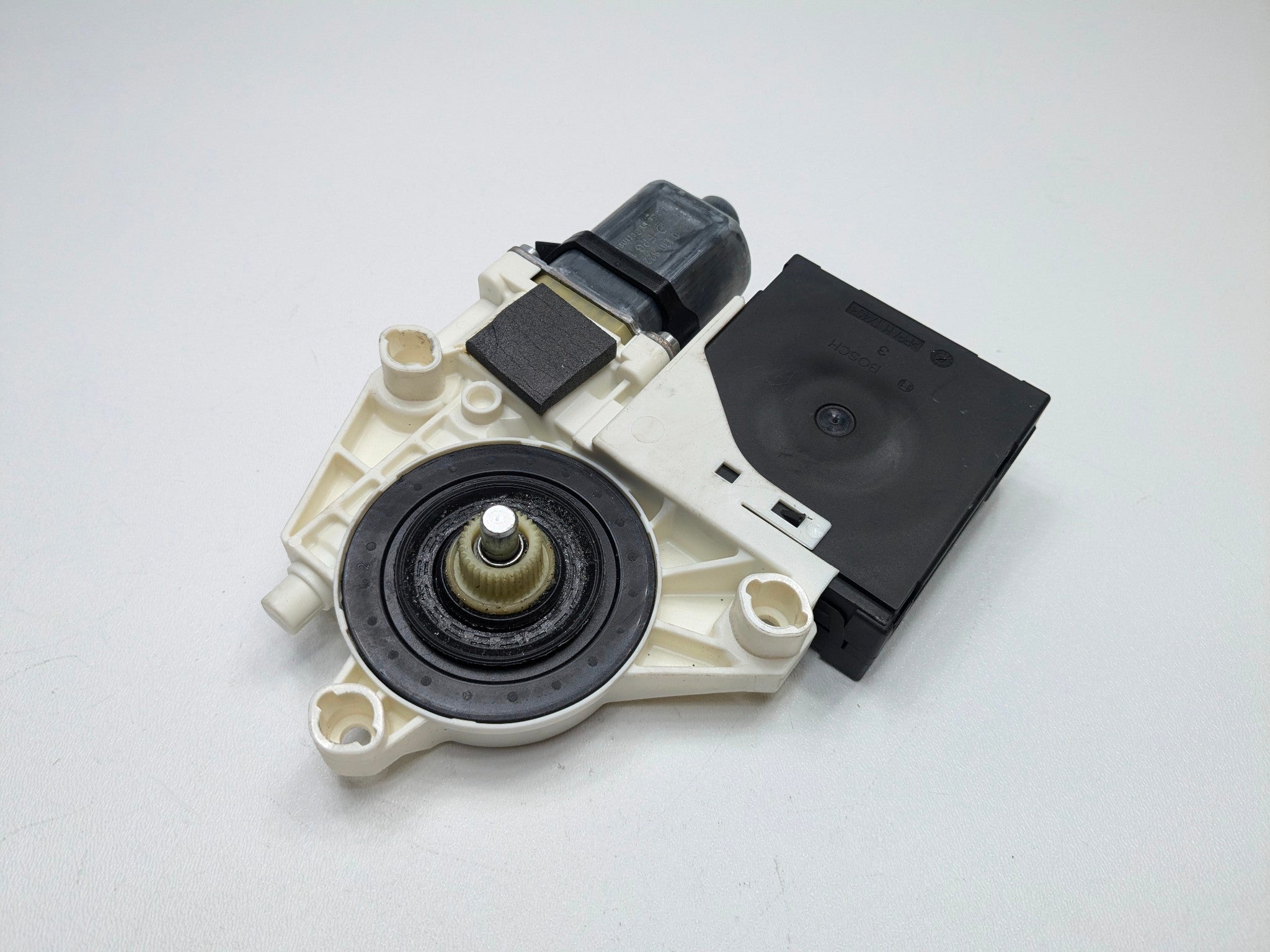 2006 - 2008 OEM PORSCHE CAYMAN FRONT RIGHT PASSENGER SIDE POWER WINDOW MOTOR
