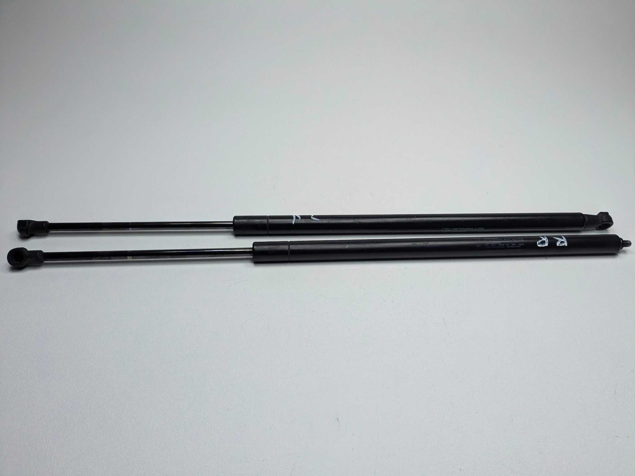 2006 - 2008 OEM PORSCHE CAYMAN REAR LEFT AND RIGHT SIDE HATCHBACK SUPPORT STRUT