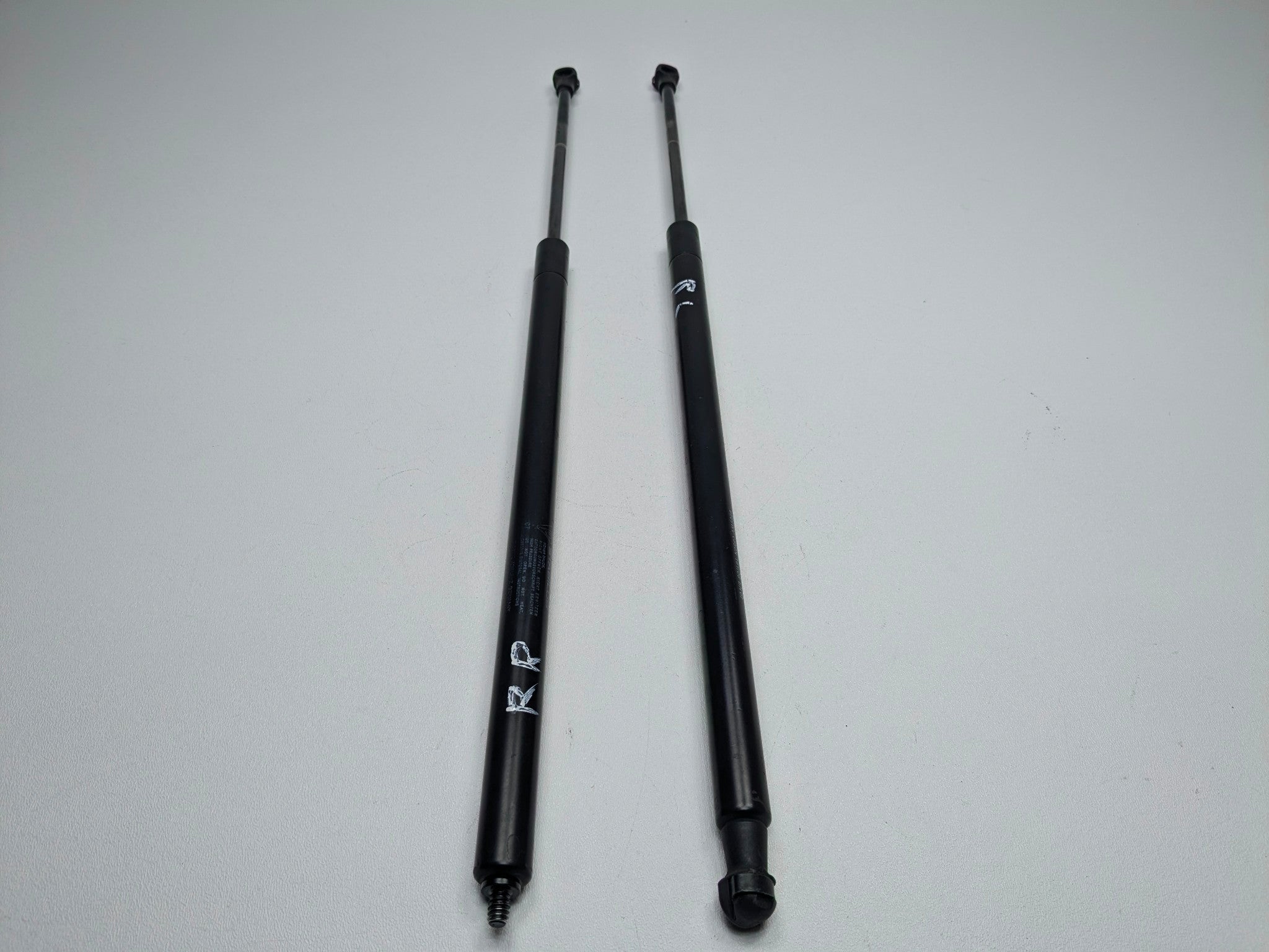 2006 - 2008 OEM PORSCHE CAYMAN REAR LEFT AND RIGHT SIDE HATCHBACK SUPPORT STRUT