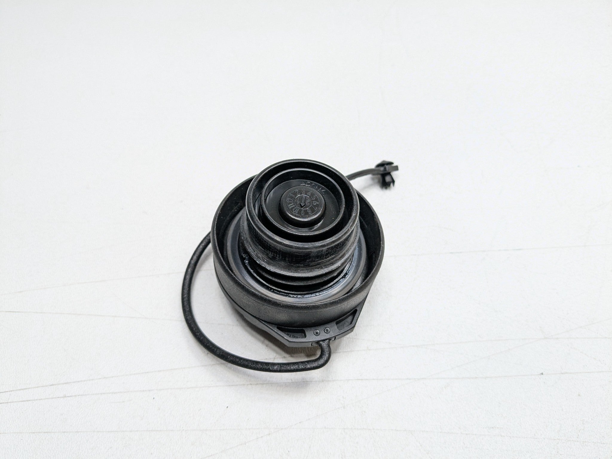 2006 - 2008 OEM PORSCHE CAYMAN GASOLINE FUEL TANK FILLER NECK COVER CAP