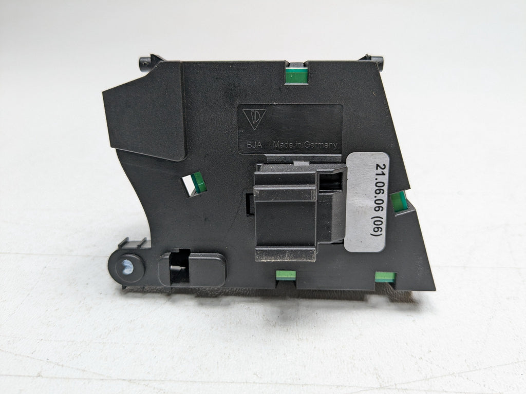 2006 - 2008 OEM PORSCHE CAYMAN RIGHT PASSENGER POWER WINDOW SWITCH