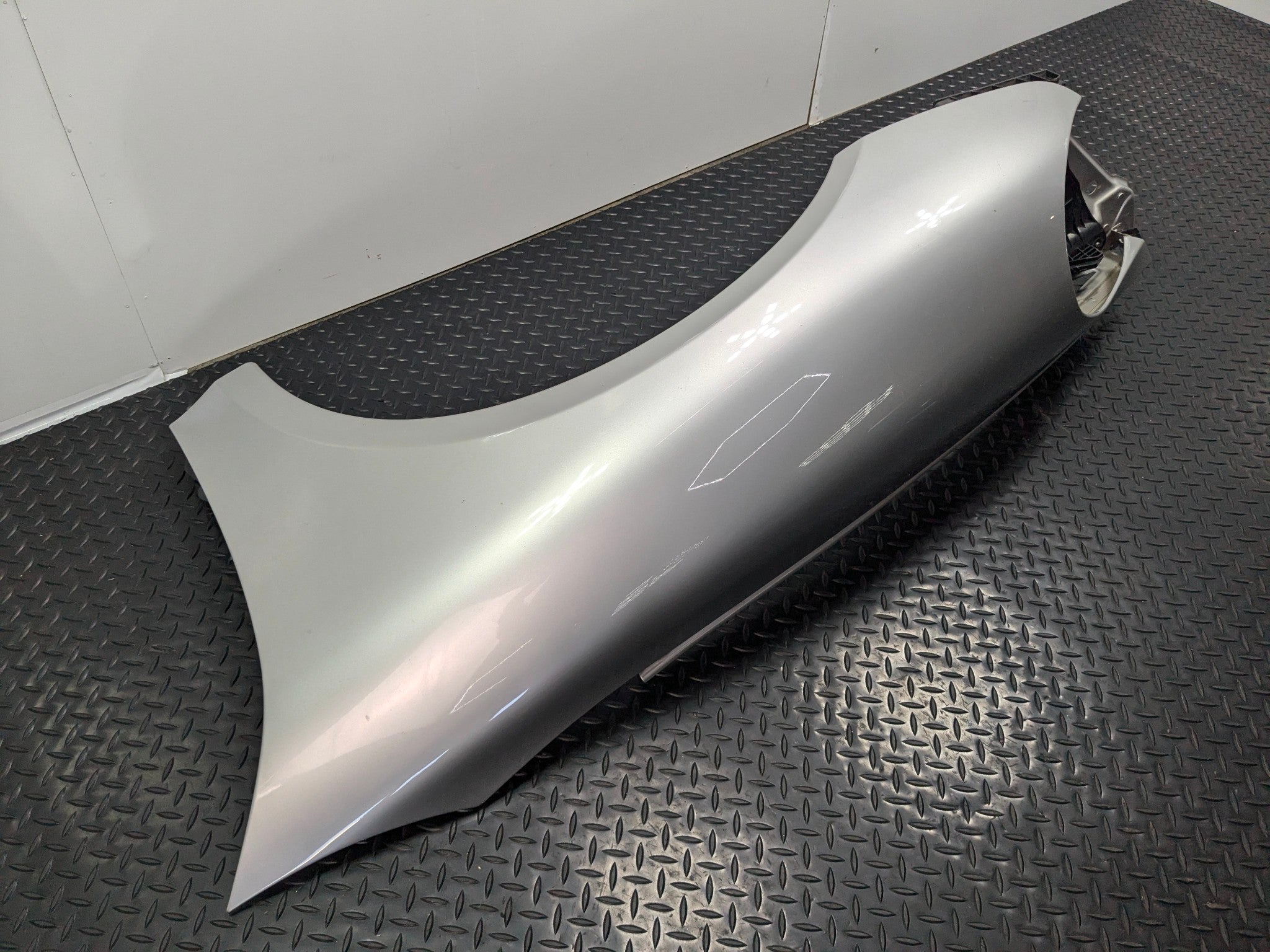 2006 - 2008 OEM PORSCHE CAYMAN FRONT LEFT DRIVER SIDE FENDER COVER PANEL