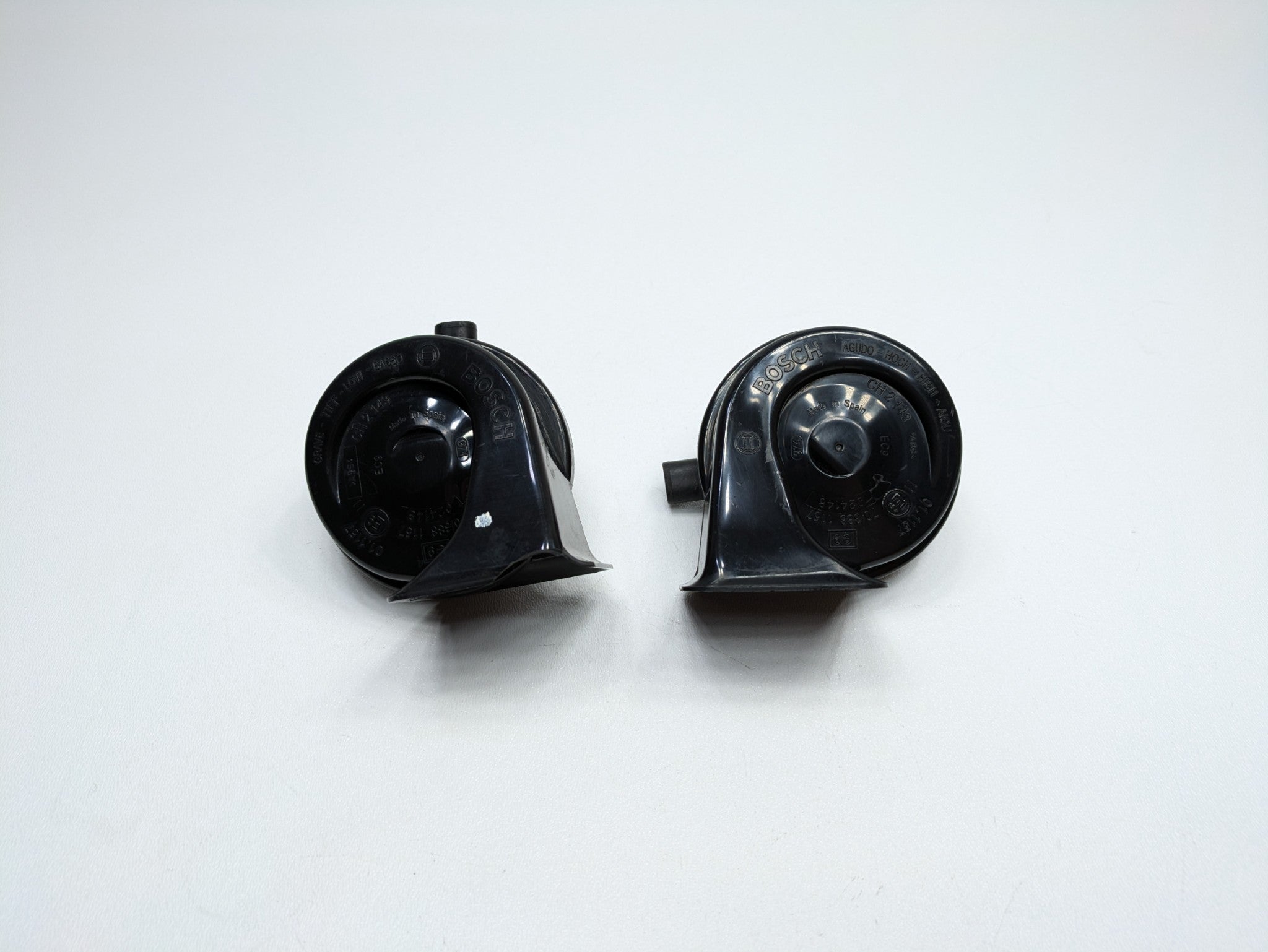 2006 - 2008 OEM PORSCHE CAYMAN FRONT LEFT AND RIGHT HIGH AND LOW TONE HORN SET