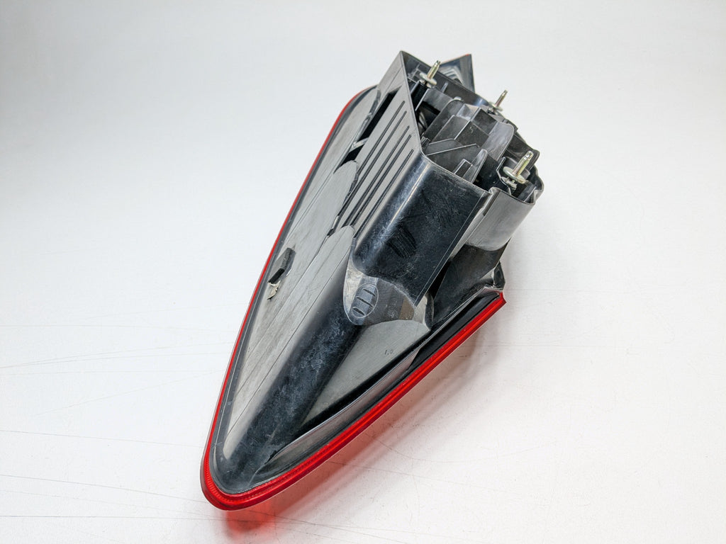 2006 - 2008 OEM PORSCHE CAYMAN REAR RIGHT PASSENGER SIDE TAIL LIGHT ASSEMBLY