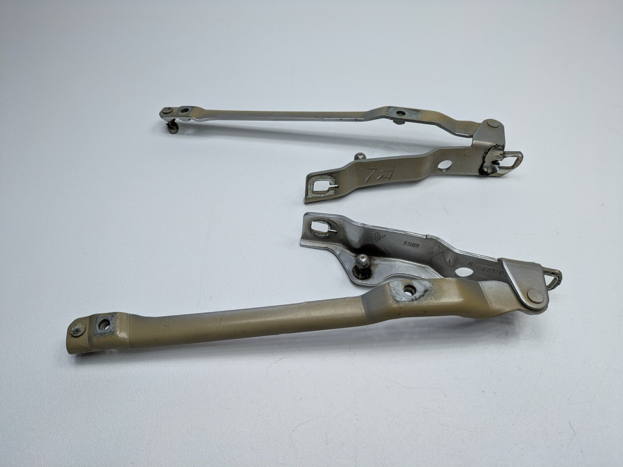 2006 - 2008 OEM PORSCHE CAYMAN FRONT LEFT AND RIGHT SIDE HOOD HINGES PAIR