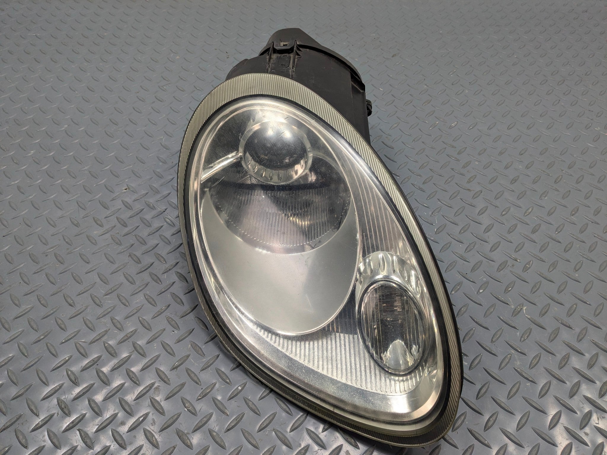 2006 - 2008 OEM PORSCHE CAYMAN RIGHT PASSENGER SIDE HEADLAMP ASSEMBLY