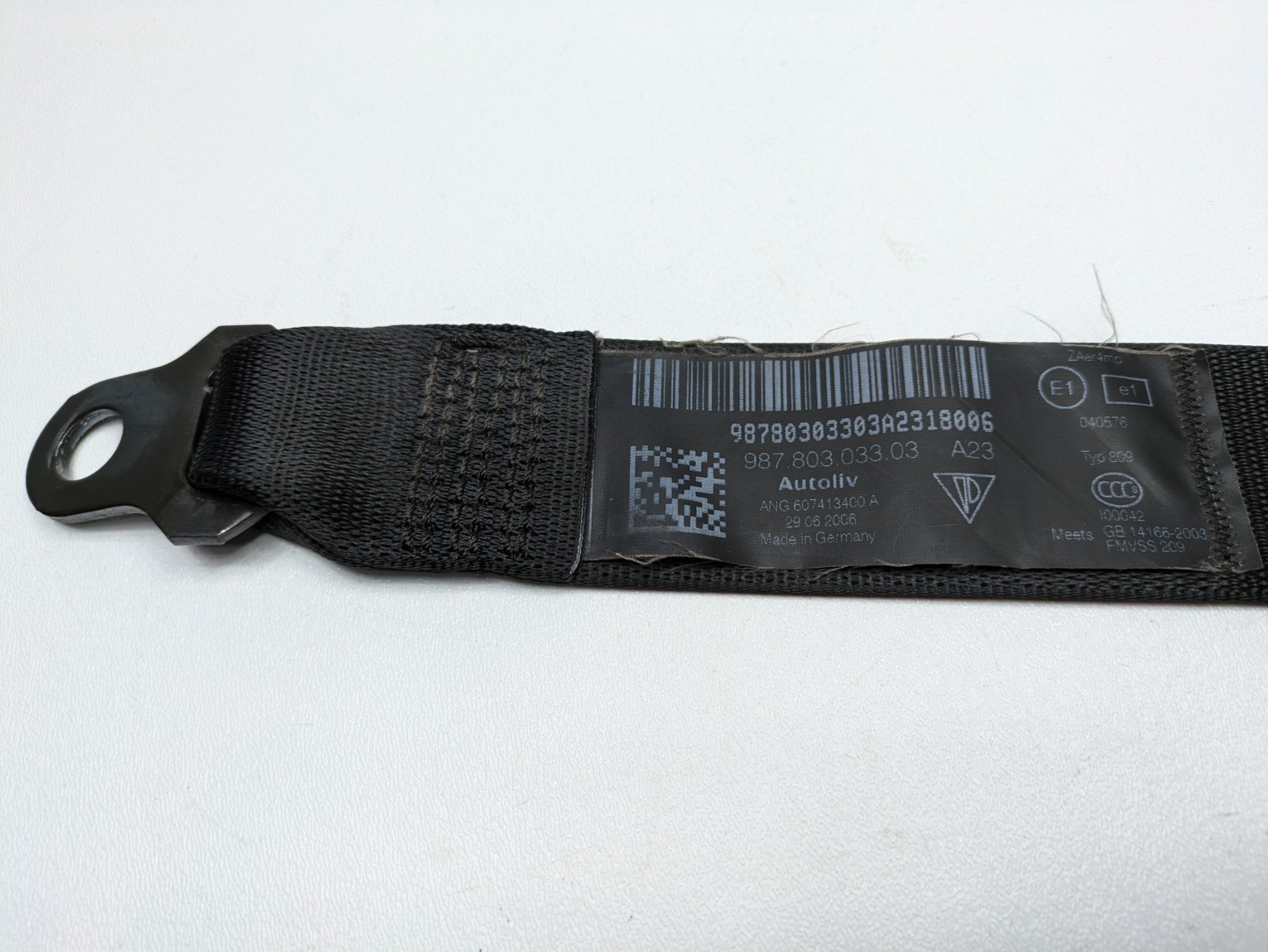 2006 - 2008 OEM PORSCHE CAYMAN FRONT RIGHT PASSENGER SIDE SEAT BELT RETRACTOR