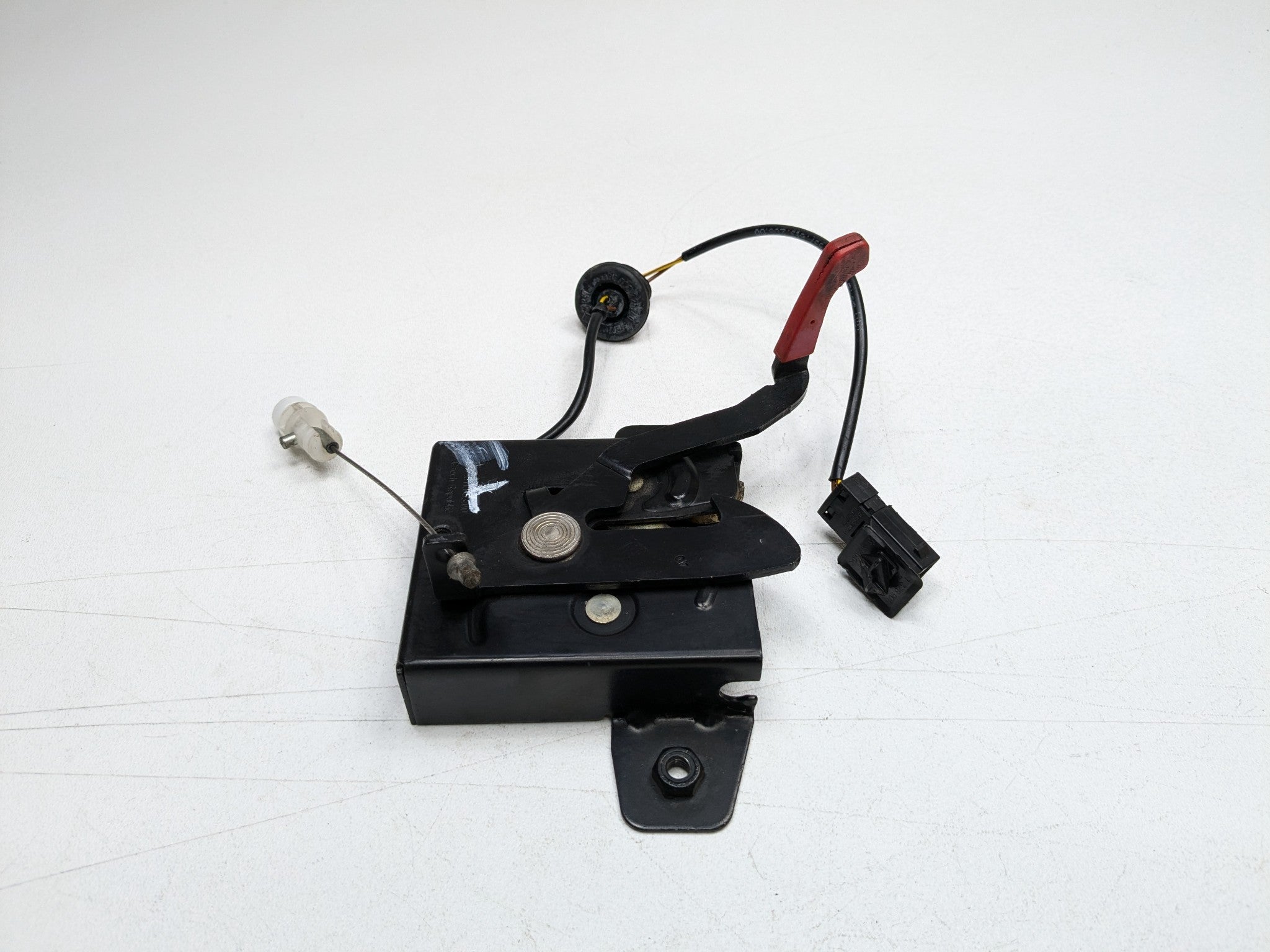 2006 - 2008 OEM PORSCHE CAYMAN FRONT HOOD LOCK LATCH ACTUATOR