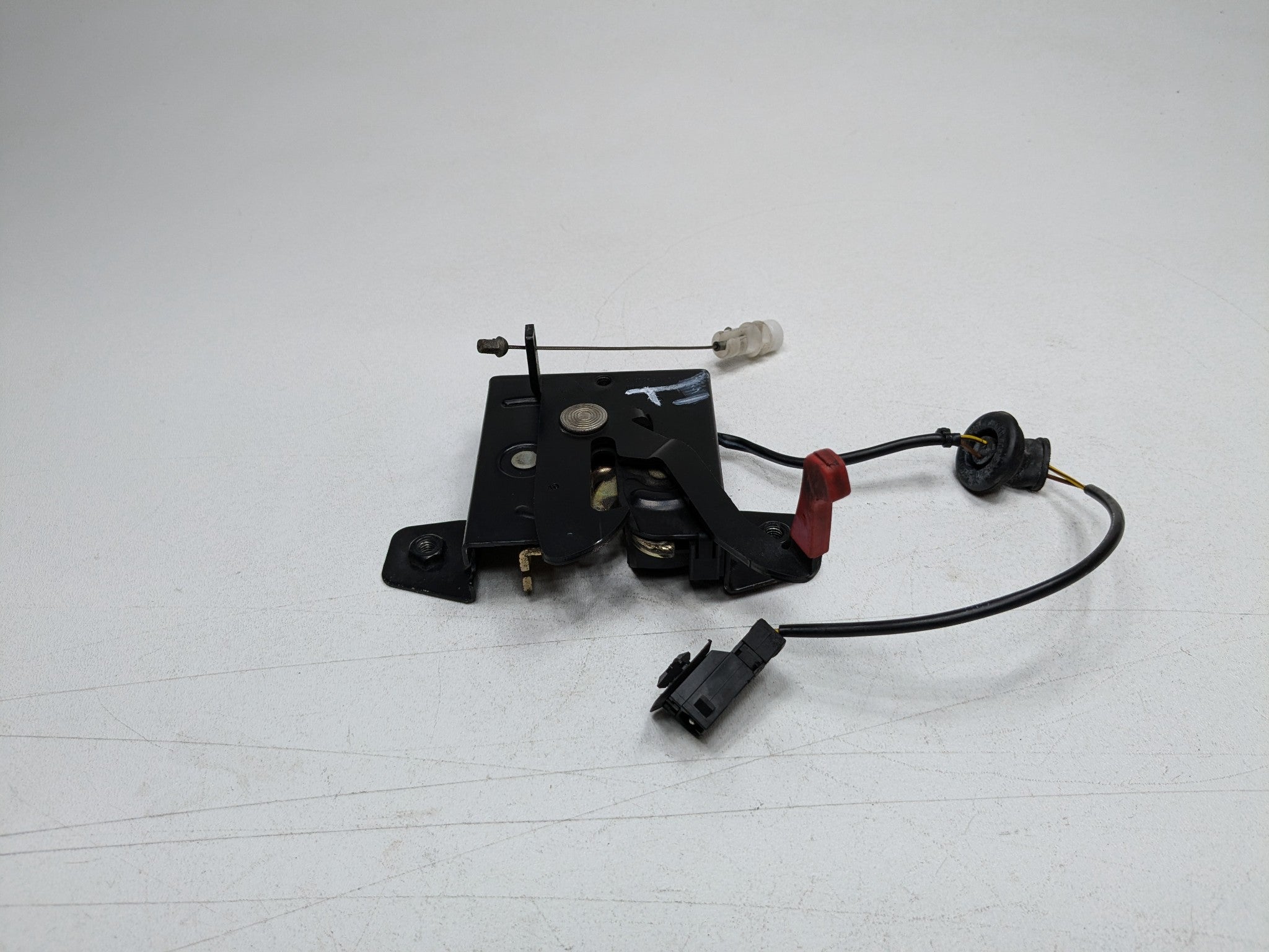 2006 - 2008 OEM PORSCHE CAYMAN FRONT HOOD LOCK LATCH ACTUATOR