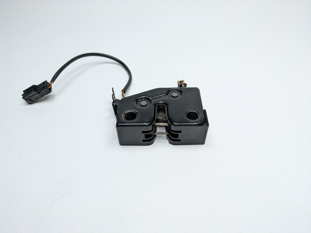 2006 - 2008 OEM PORSCHE CAYMAN REAR TRUNK LID LATCH LOCK ACTUATOR