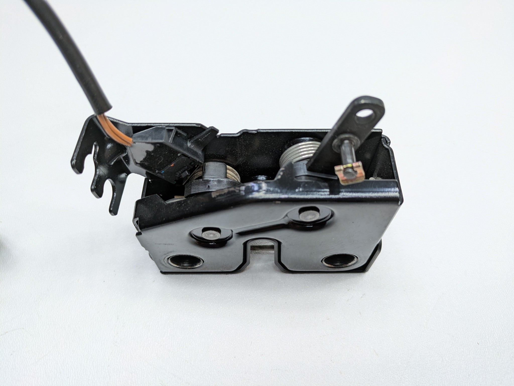 2006 - 2008 OEM PORSCHE CAYMAN REAR TRUNK LID LATCH LOCK ACTUATOR
