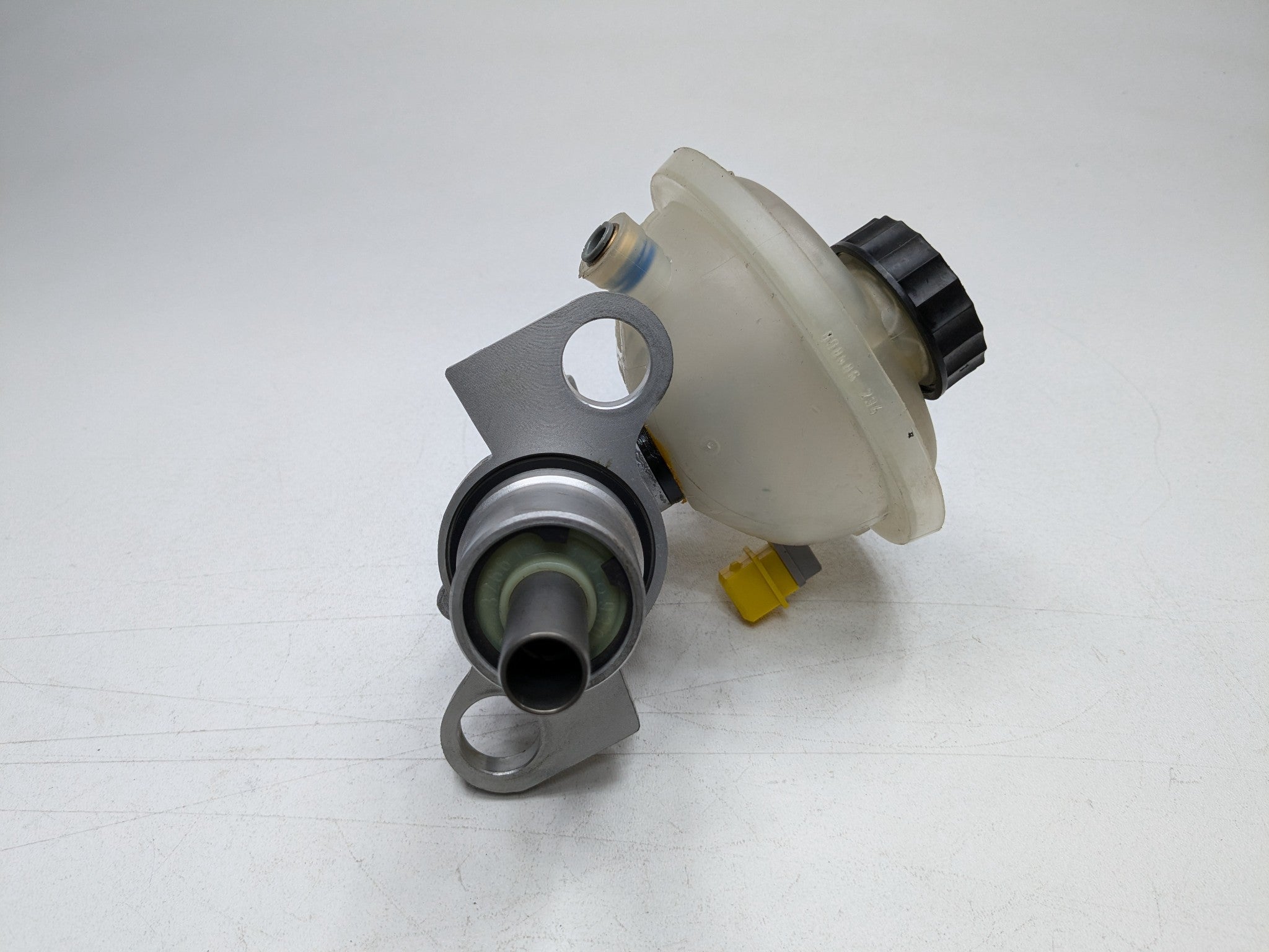 2006 - 2008 OEM PORSCHE CAYMAN BRAKE MASTER CYLINDER WITH RESERVOIR ASSEMBLY