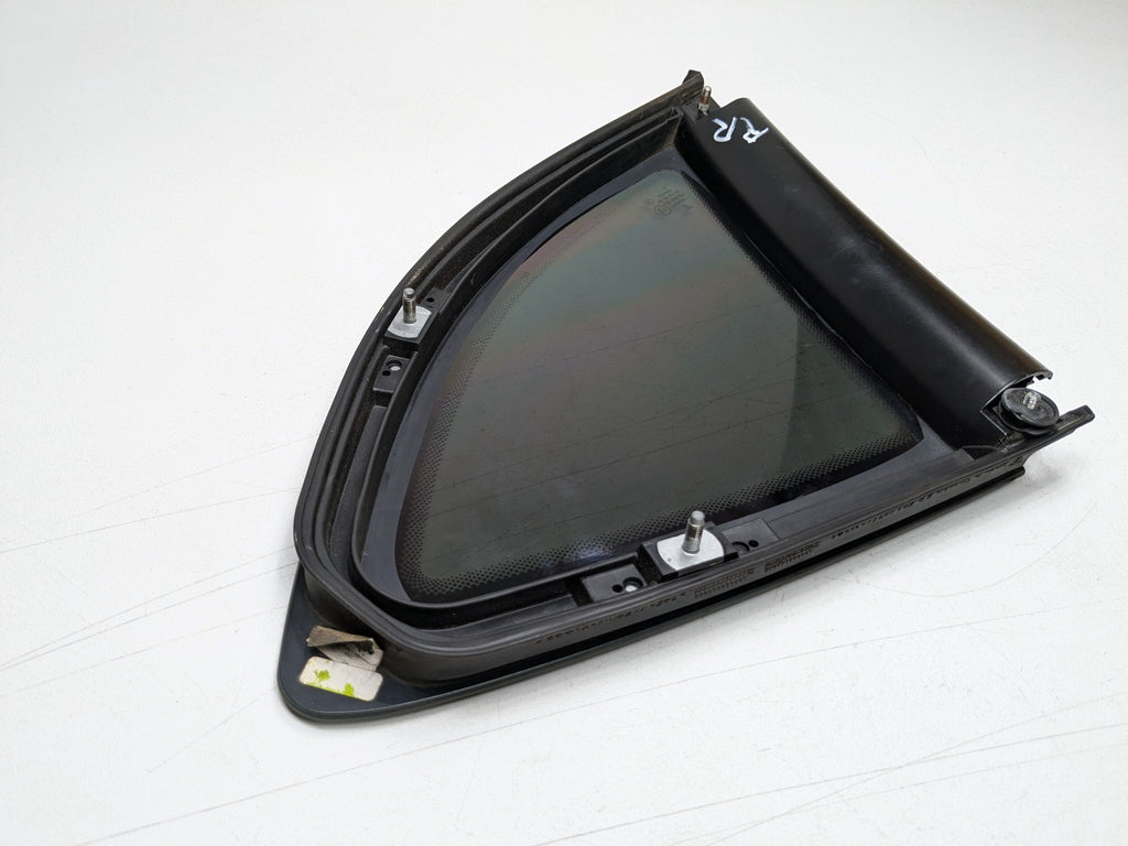 2006 - 2008 OEM PORSCHE CAYMAN REAR RIGHT PASSENGER SIDE DOOR VENT WINDOW GLASS