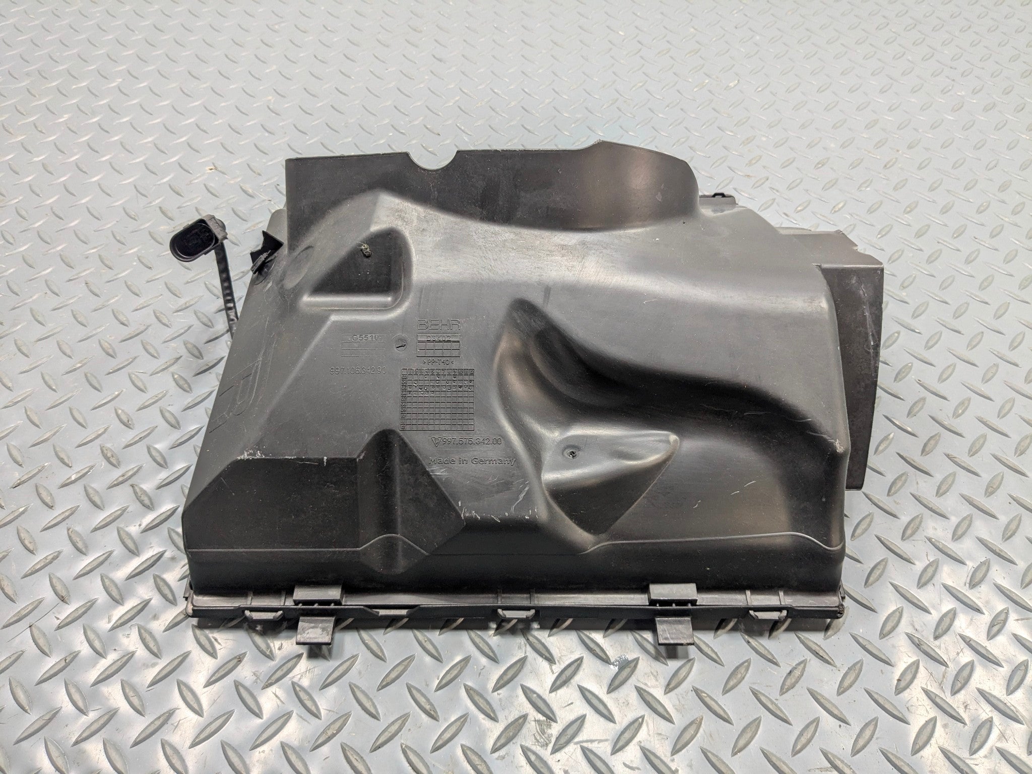 06 - 08 OEM PORSCHE CAYMAN RIGHT SIDE ELECTRIC COOLING MOTOR FAN ASSEMBLY