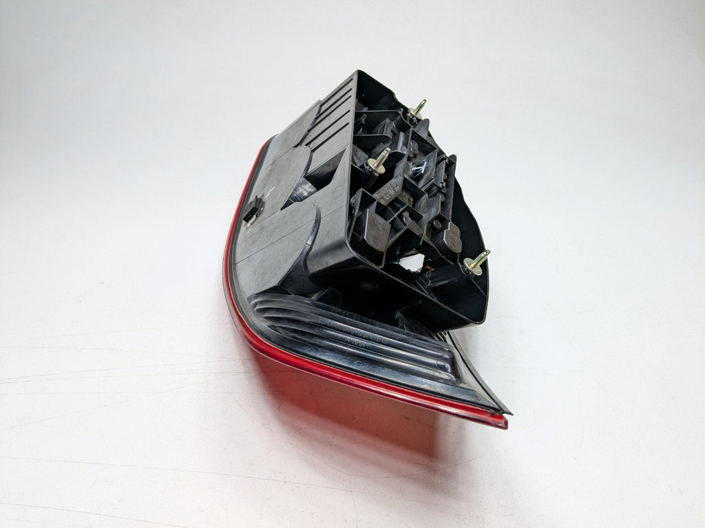 2006 - 2008 OEM PORSCHE CAYMAN REAR LEFT DRIVER SIDE TAIL LIGHT ASSEMBLY