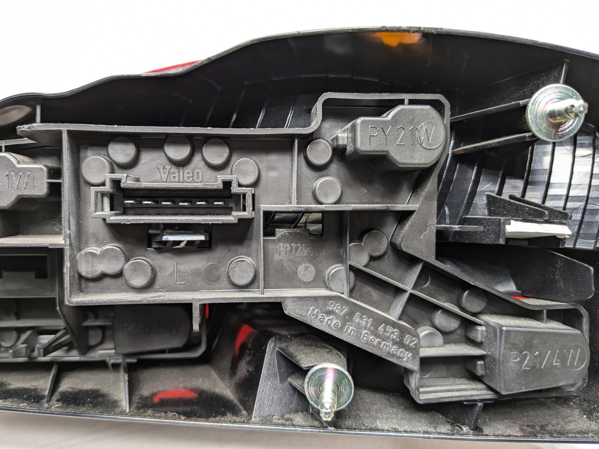 2006 - 2008 OEM PORSCHE CAYMAN REAR LEFT DRIVER SIDE TAIL LIGHT ASSEMBLY
