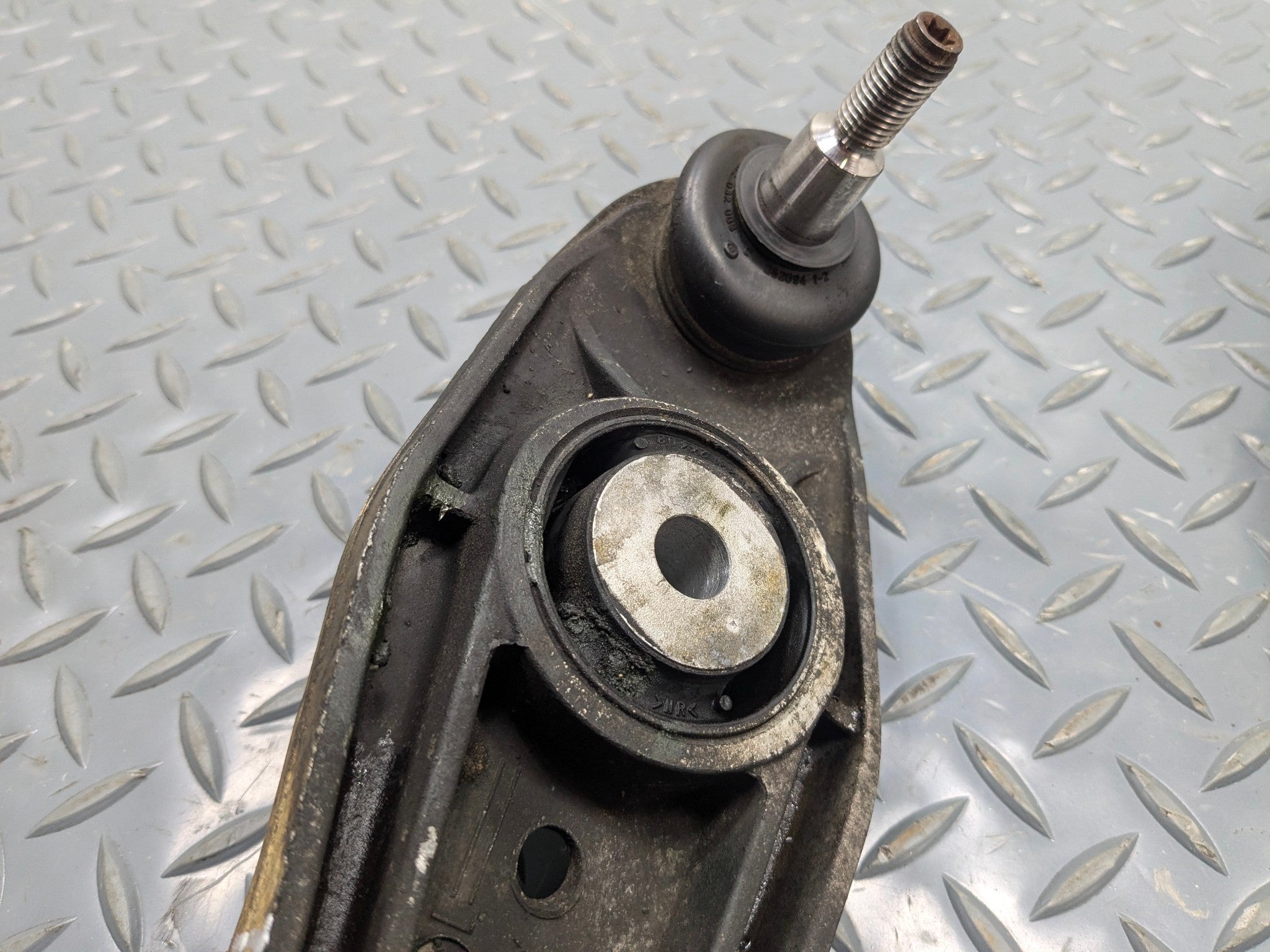 2006 - 2008 OEM PORSCHE CAYMAN REAR LEFT AND RIGHT SIDE LOWER CONTROL ARM SET