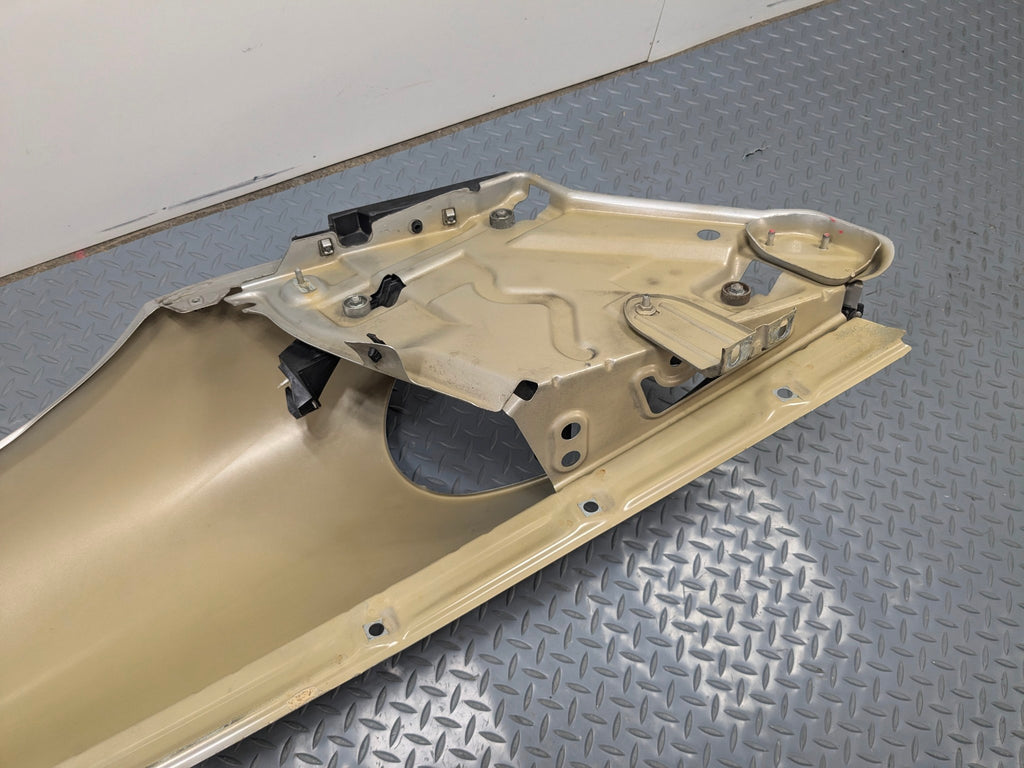 2006 - 2008 OEM PORSCHE CAYMAN FRONT RIGHT PASSENGER SIDE FENDER COVER PANEL
