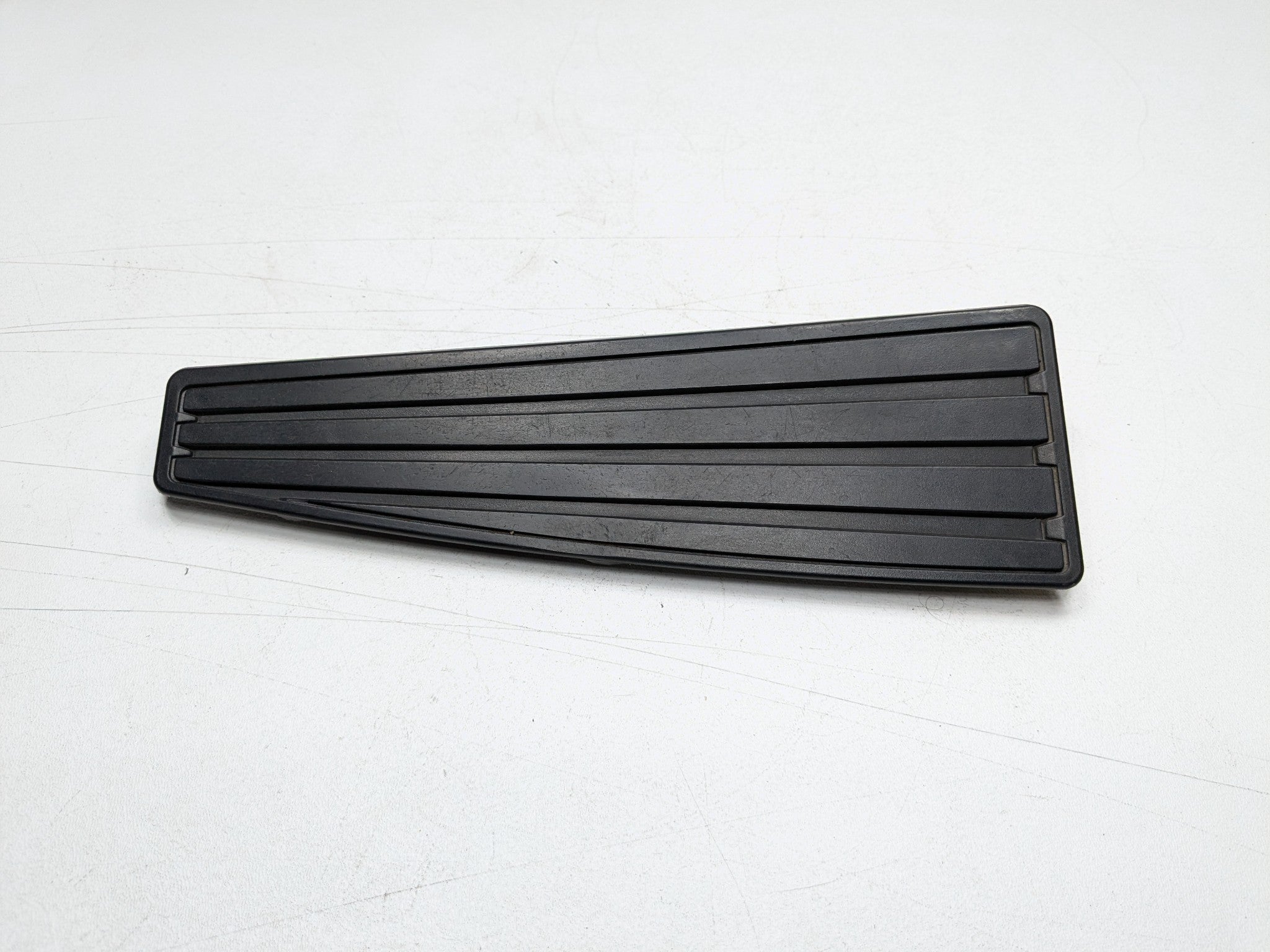 2006 - 2008 OEM PORSCHE CAYMAN FOOTREST DEAD PEDAL COVER TRIM PANEL BLACK