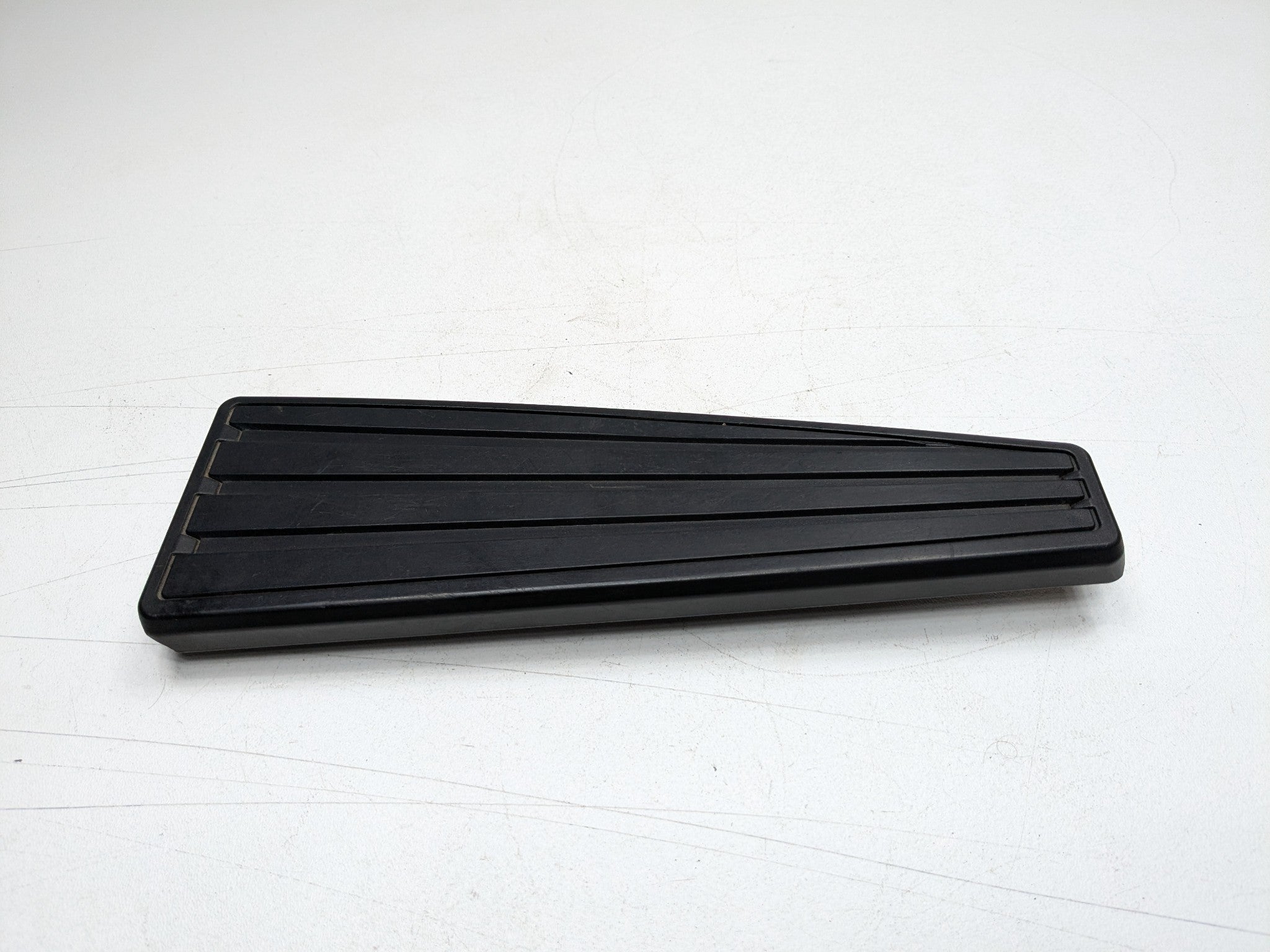 2006 - 2008 OEM PORSCHE CAYMAN FOOTREST DEAD PEDAL COVER TRIM PANEL BLACK