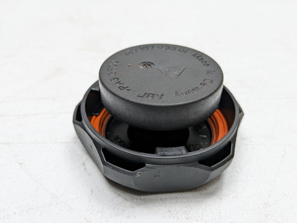 2006 - 2008 OEM PORSCHE CAYMAN ENGINE OIL RESERVOIR FILLER CAP