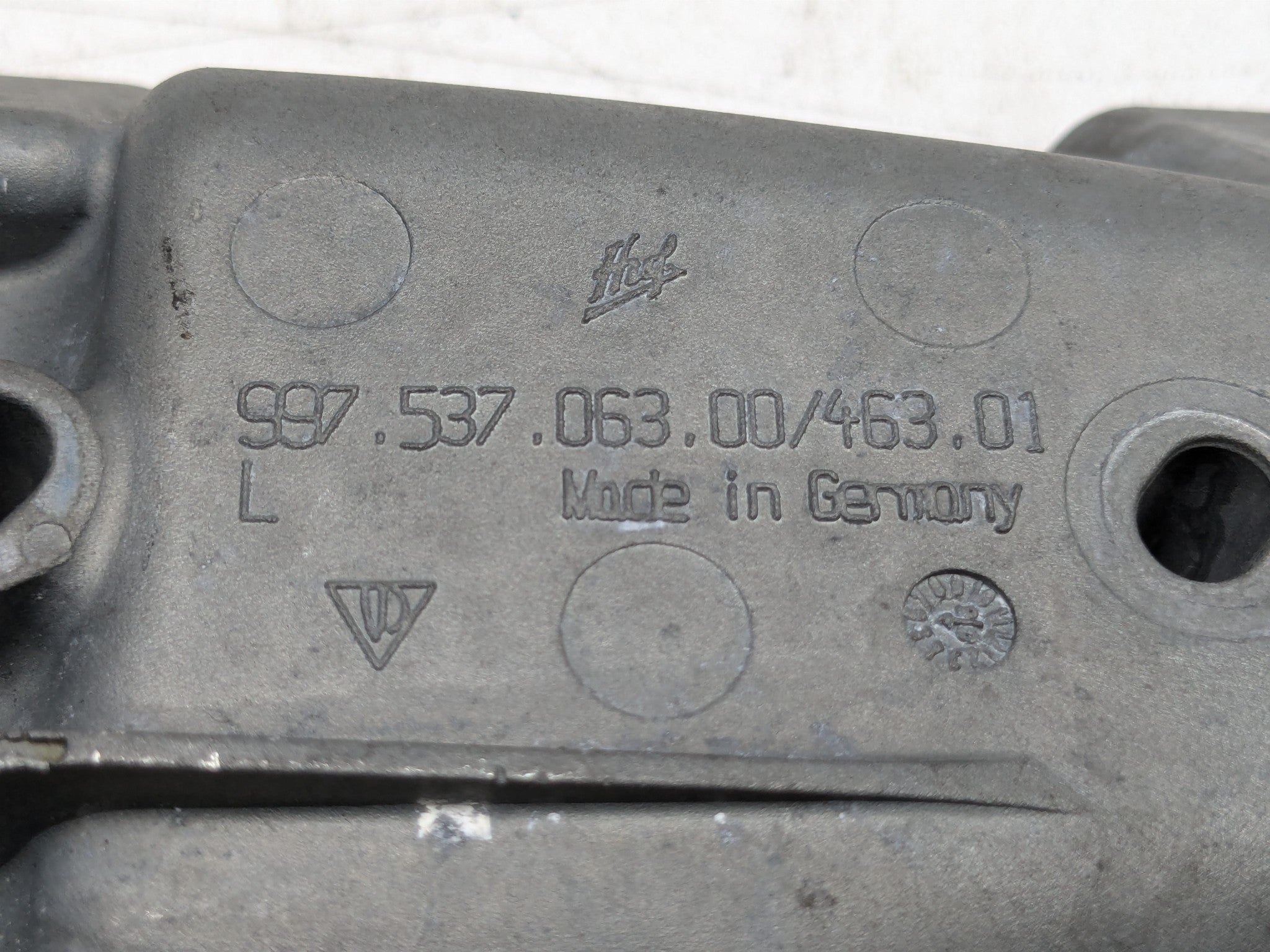 2006 - 2008 OEM PORSCHE CAYMAN LEFT DRIVER SIDE DOOR HANDLE MOUNT