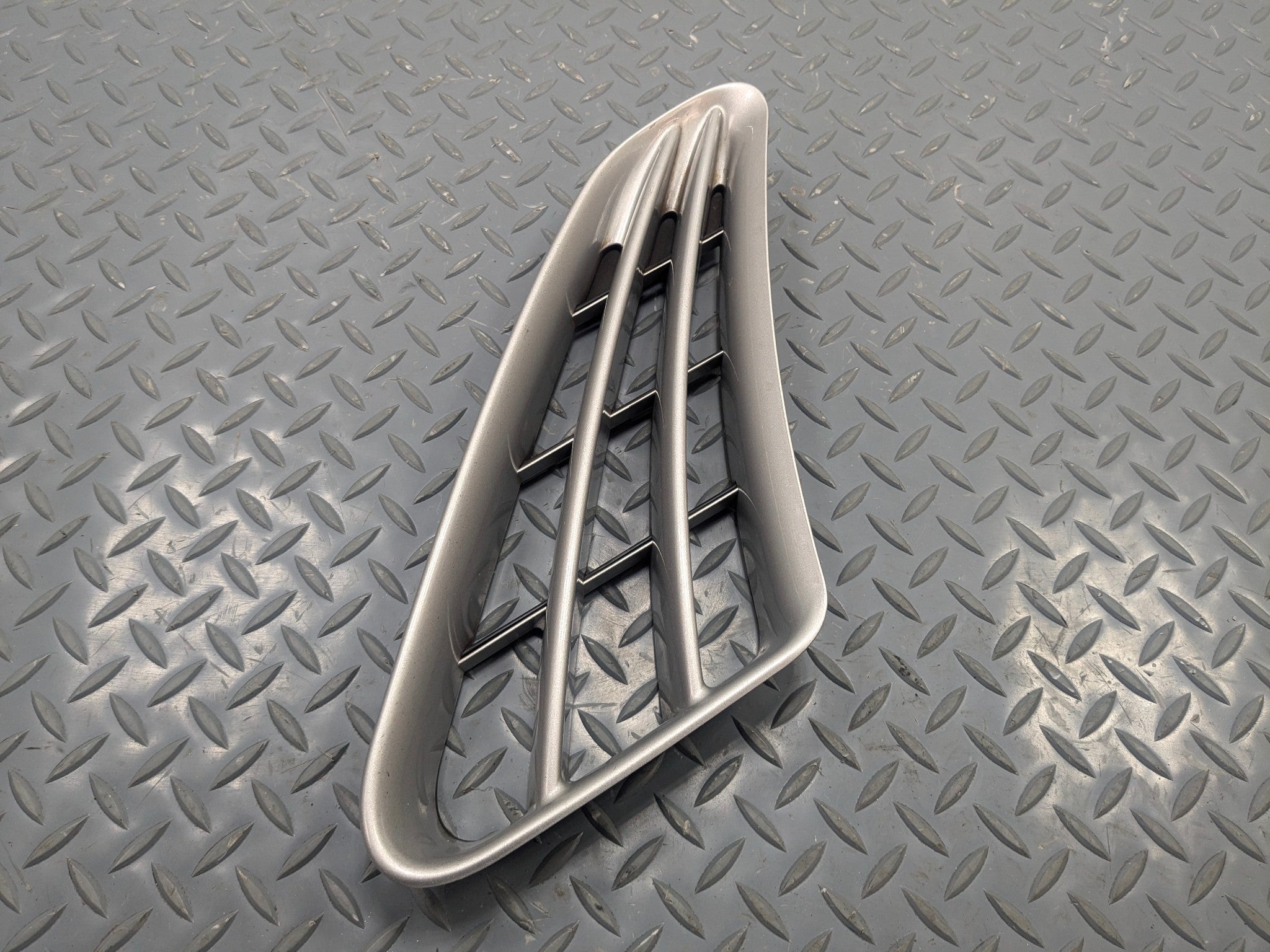 2006 - 2008 OEM PORSCHE CAYMAN AIR VENTILATION GRILLE LEFT SIDE FENDER MOUNTED