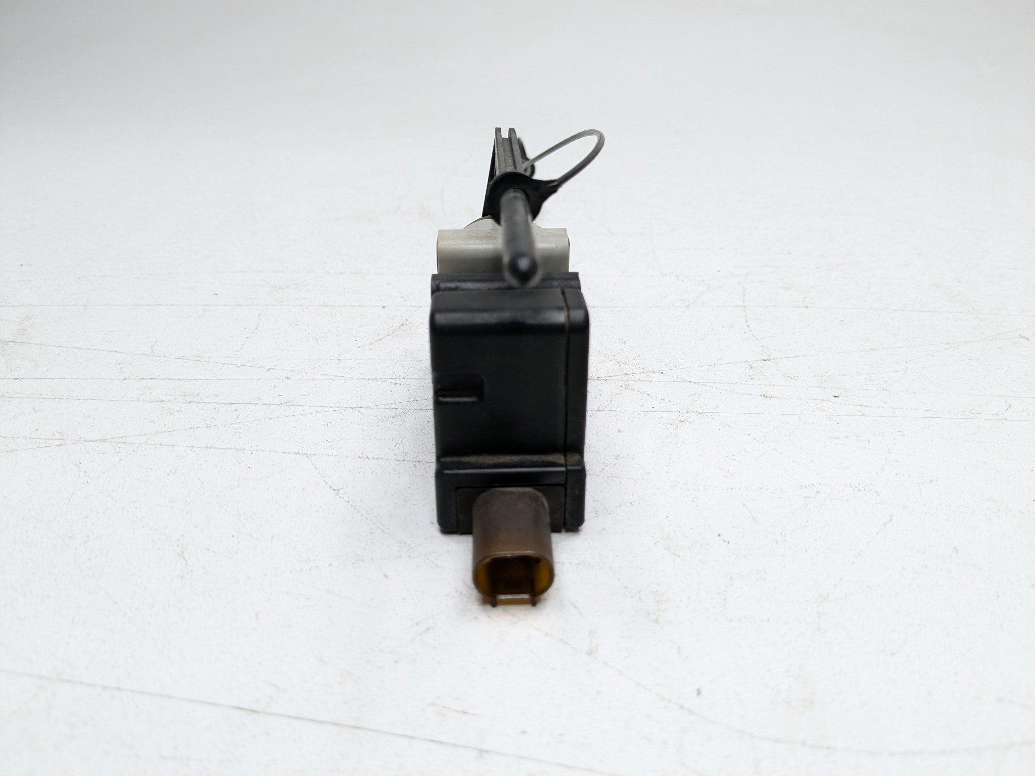 2006 - 2008 OEM PORSCHE CAYMAN GAS FUEL TANK DOOR LOCK LATCH ACTUATOR