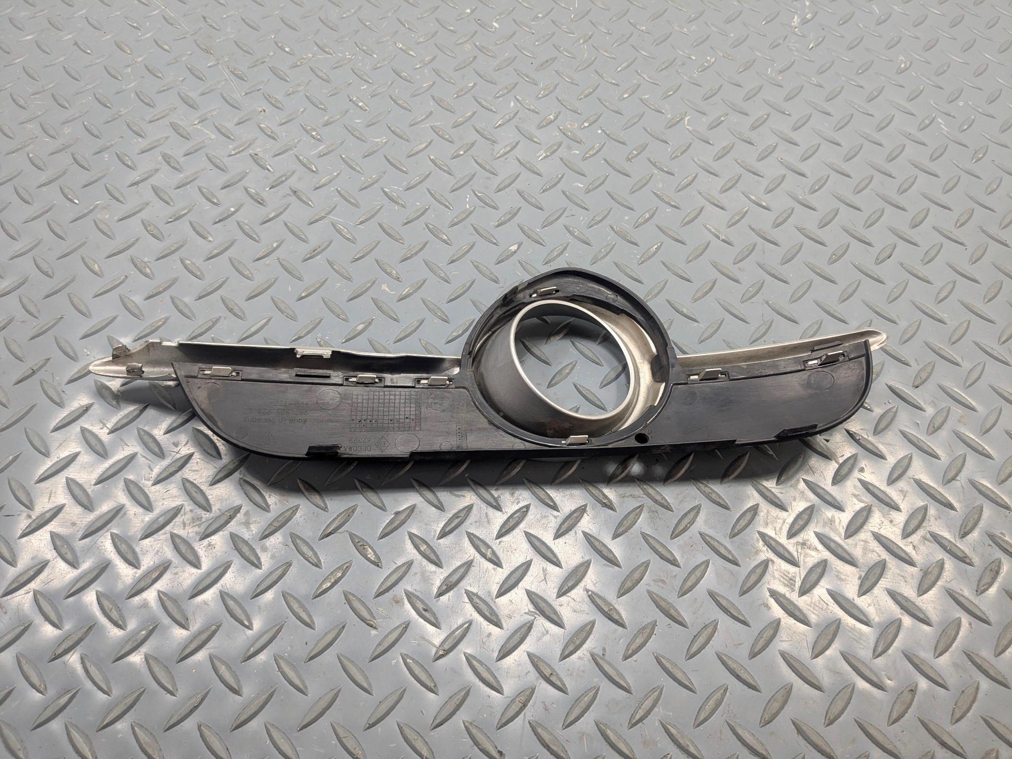 2006 - 2008 OEM PORSCHE CAYMAN FRONT LEFT DRIVER SIDE FOG LIGHT COVER TRIM