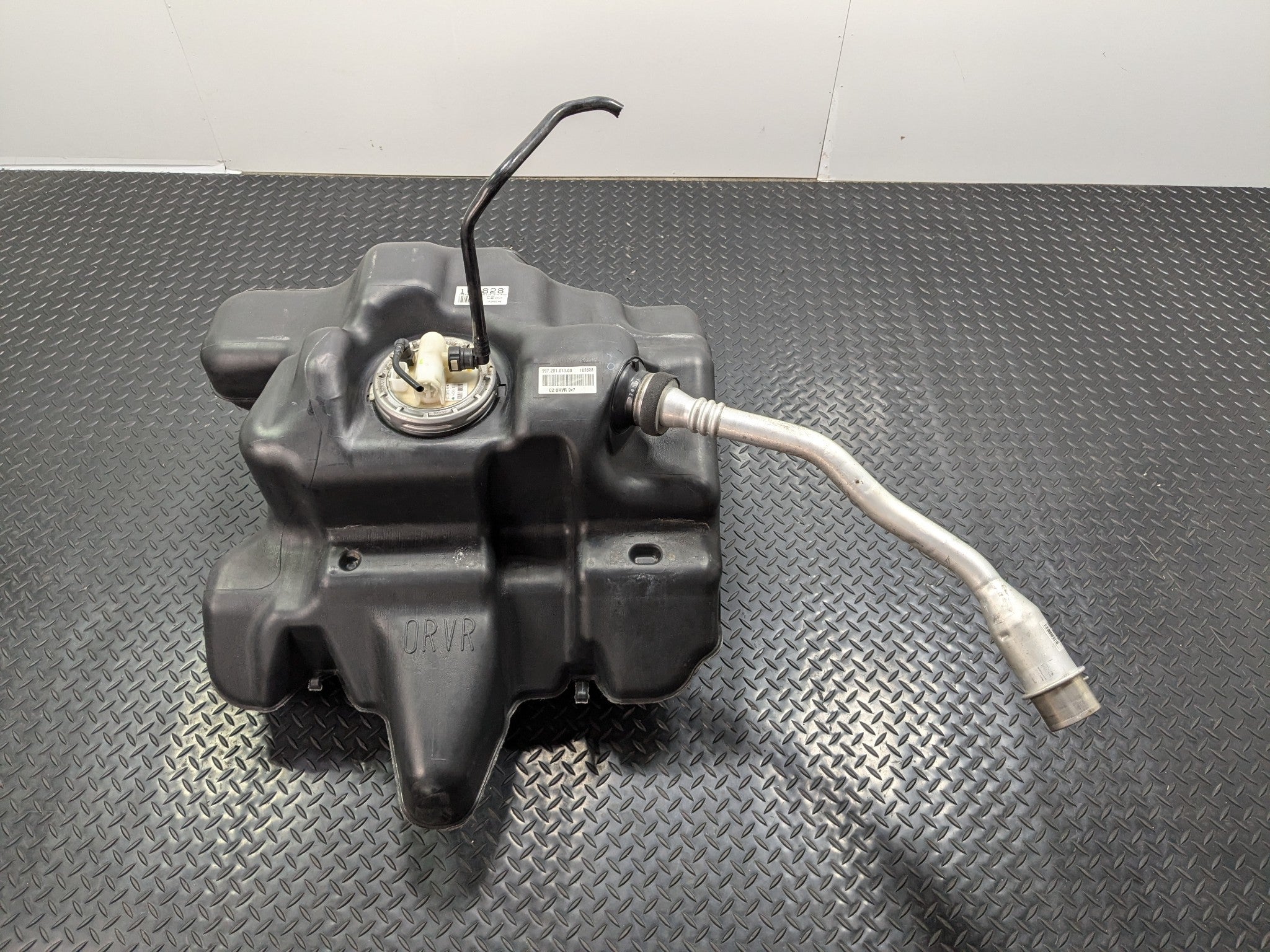 2006 - 2008 OEM PORSCHE CAYMAN FUEL GAS TANK RESERVOIR ASSEMBLY