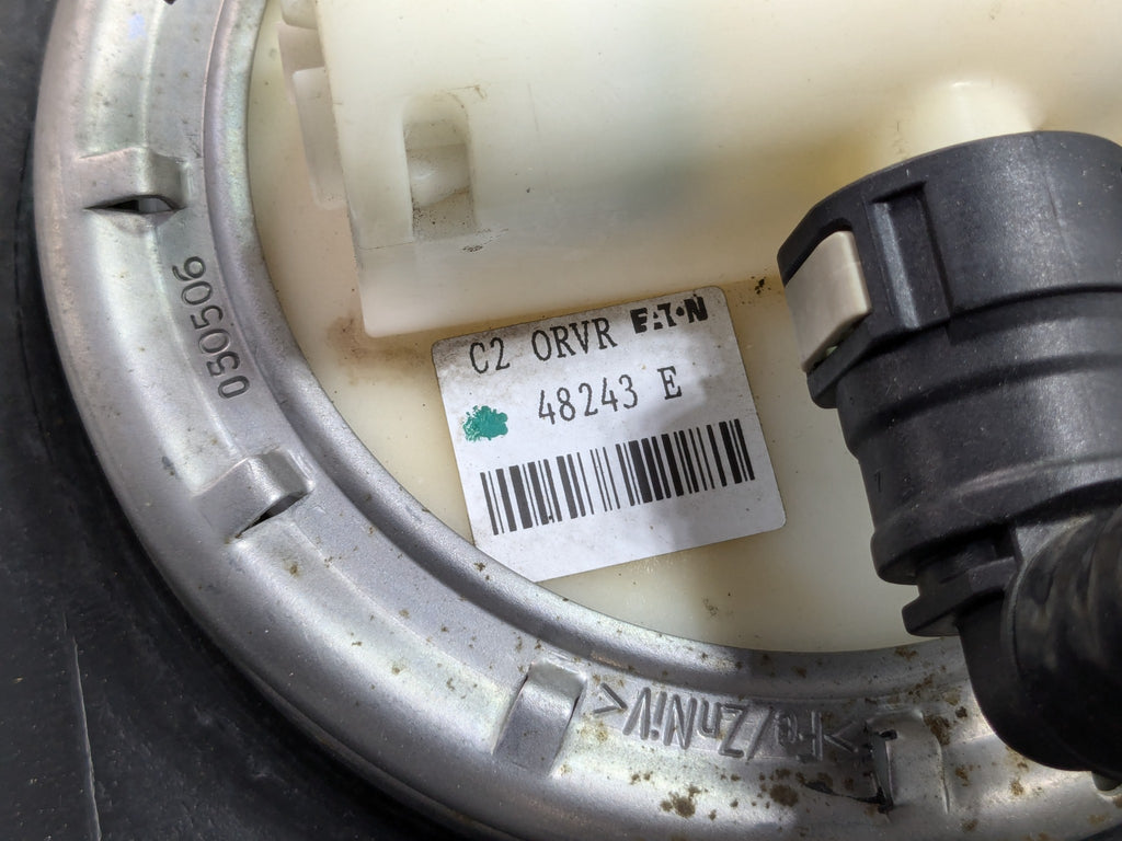 2006 - 2008 OEM PORSCHE CAYMAN FUEL GAS TANK RESERVOIR ASSEMBLY