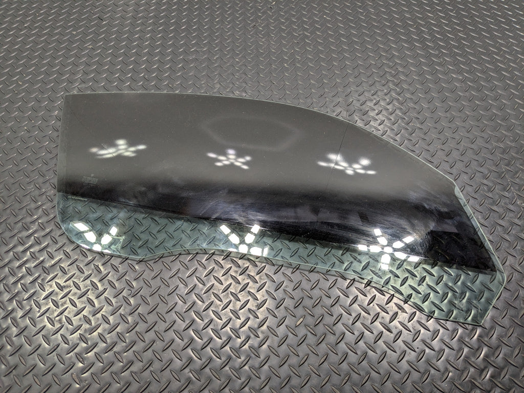 2006 - 2008 OEM PORSCHE CAYMAN RIGHT PASSENGER SIDE WINDOW GLASS WITH TINT