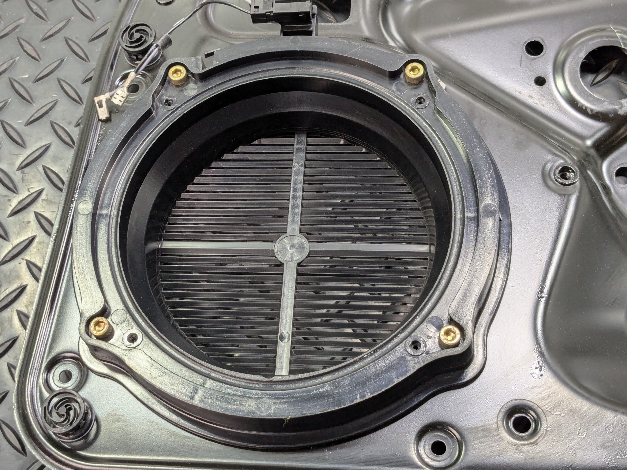 06 - 08 OEM PORSCHE CAYMAN RIGHT PASSENGER SIDE DOOR INNER CLOSEOUT COVER PANEL